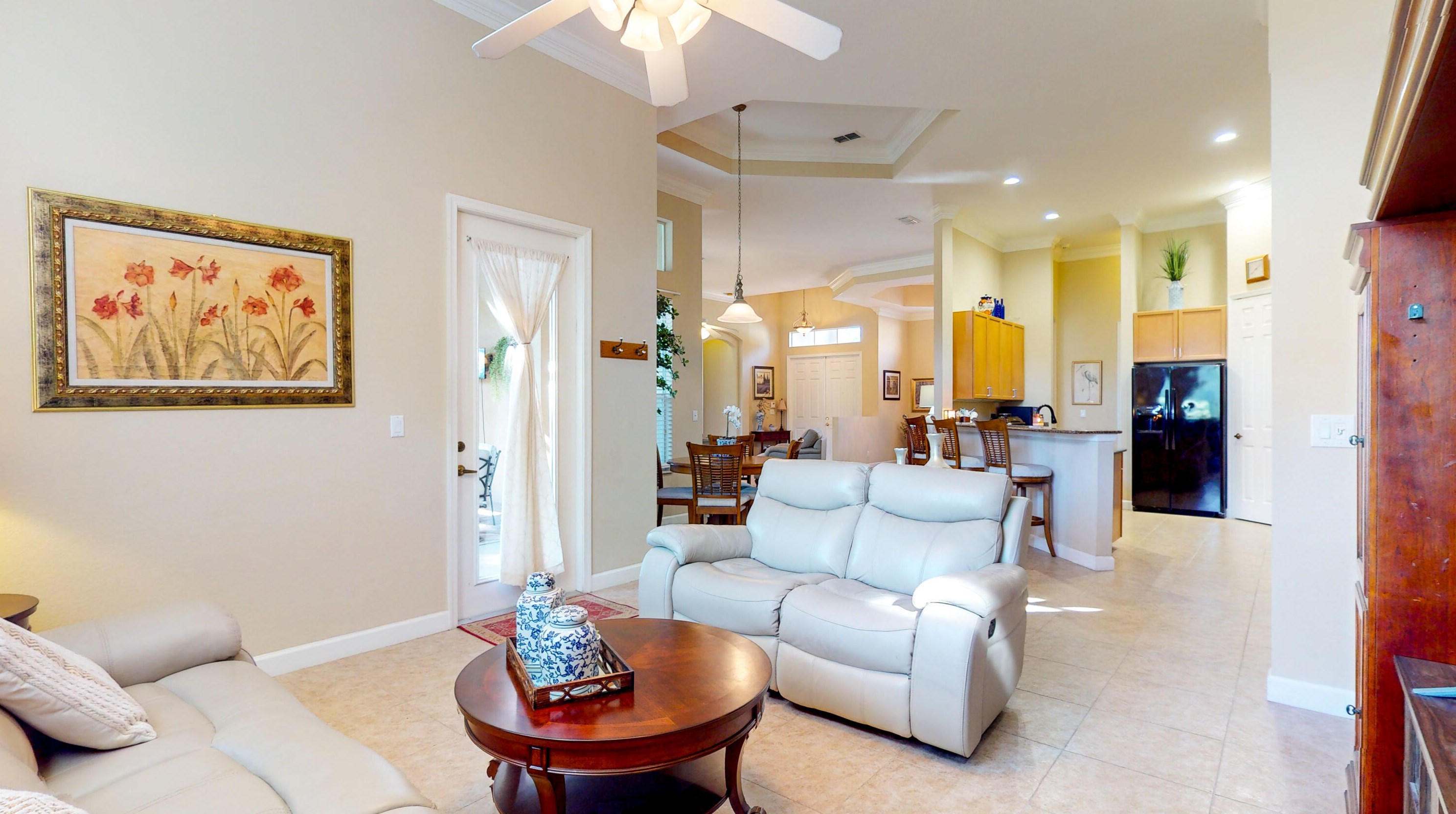 466 Dover Ct, Fort Pierce FL  34983-3414 exterior