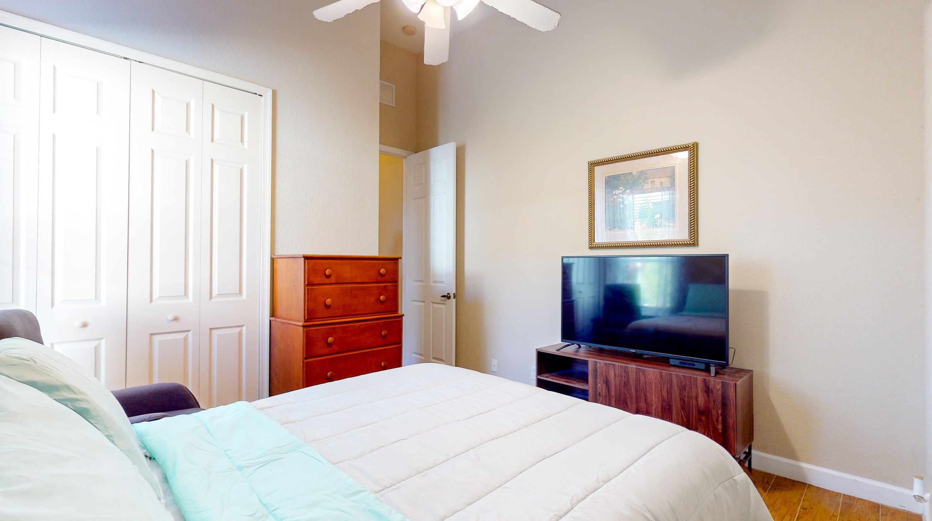 466 Dover Ct, Fort Pierce FL  34983-3414 exterior