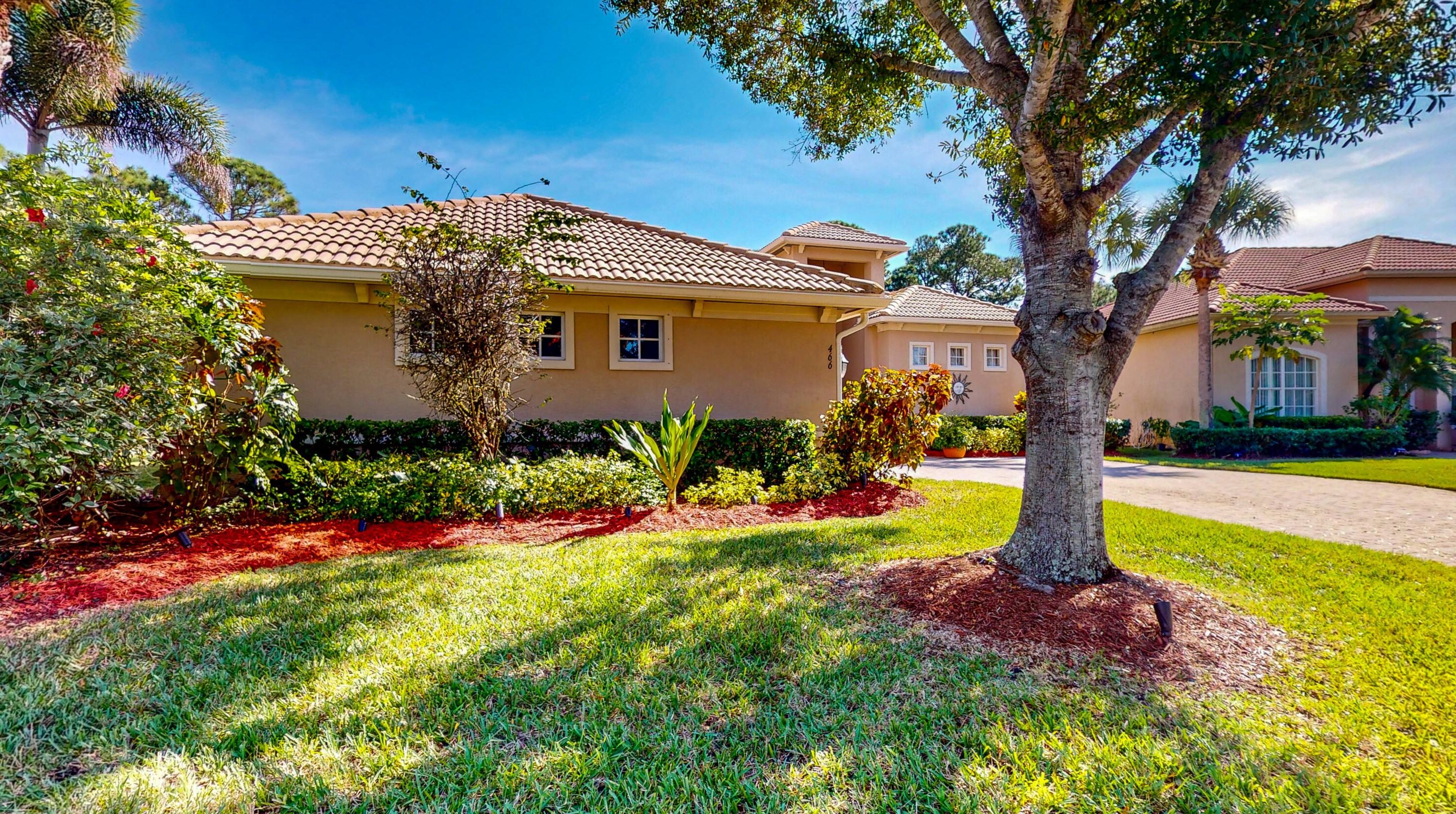 466 Dover Ct, Fort Pierce FL  34983-3414 exterior