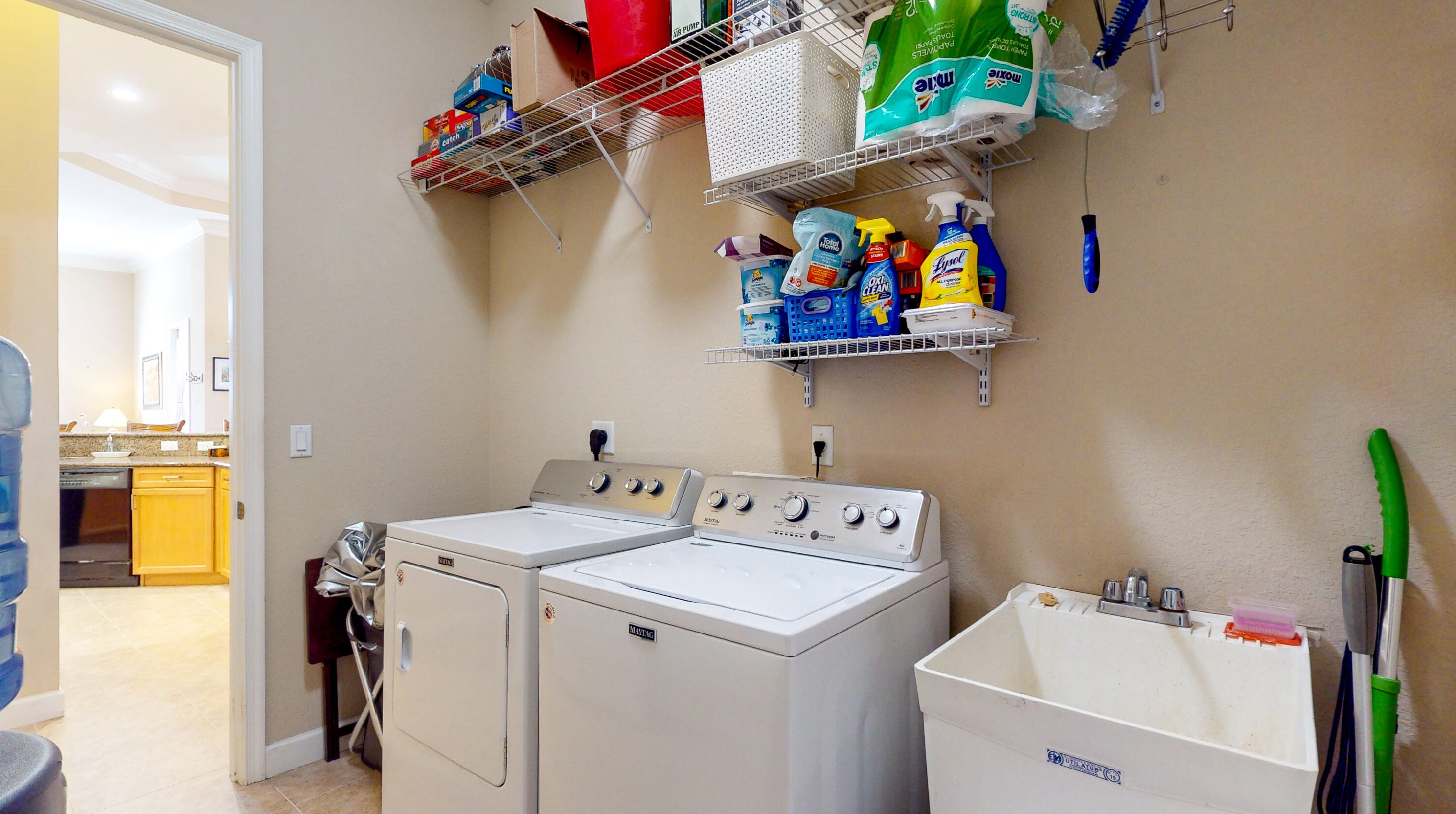 466 Dover Ct, Fort Pierce FL  34983-3414 exterior