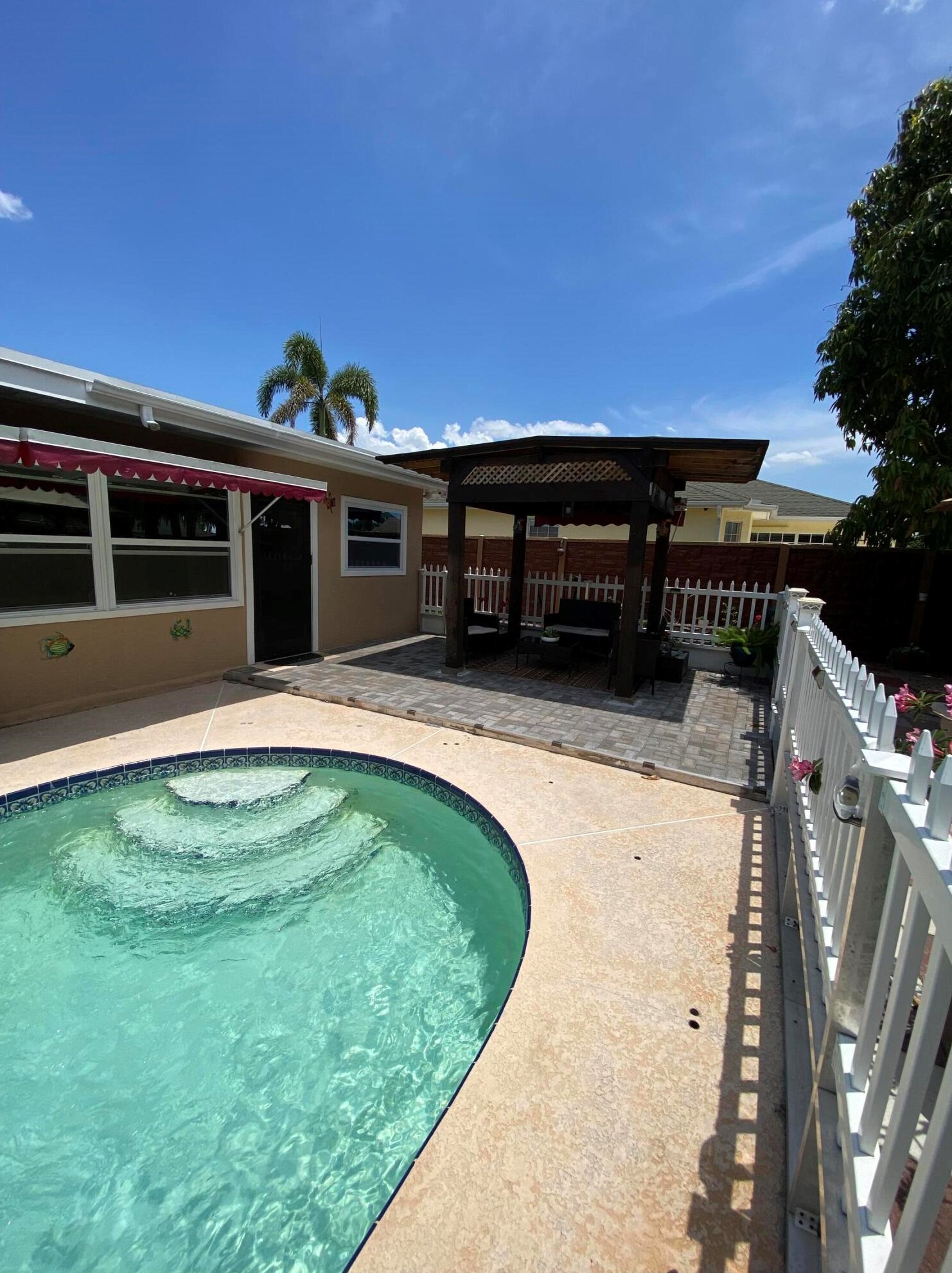 2142 Stonecrop St, Fort Pierce FL  34984-4732 exterior