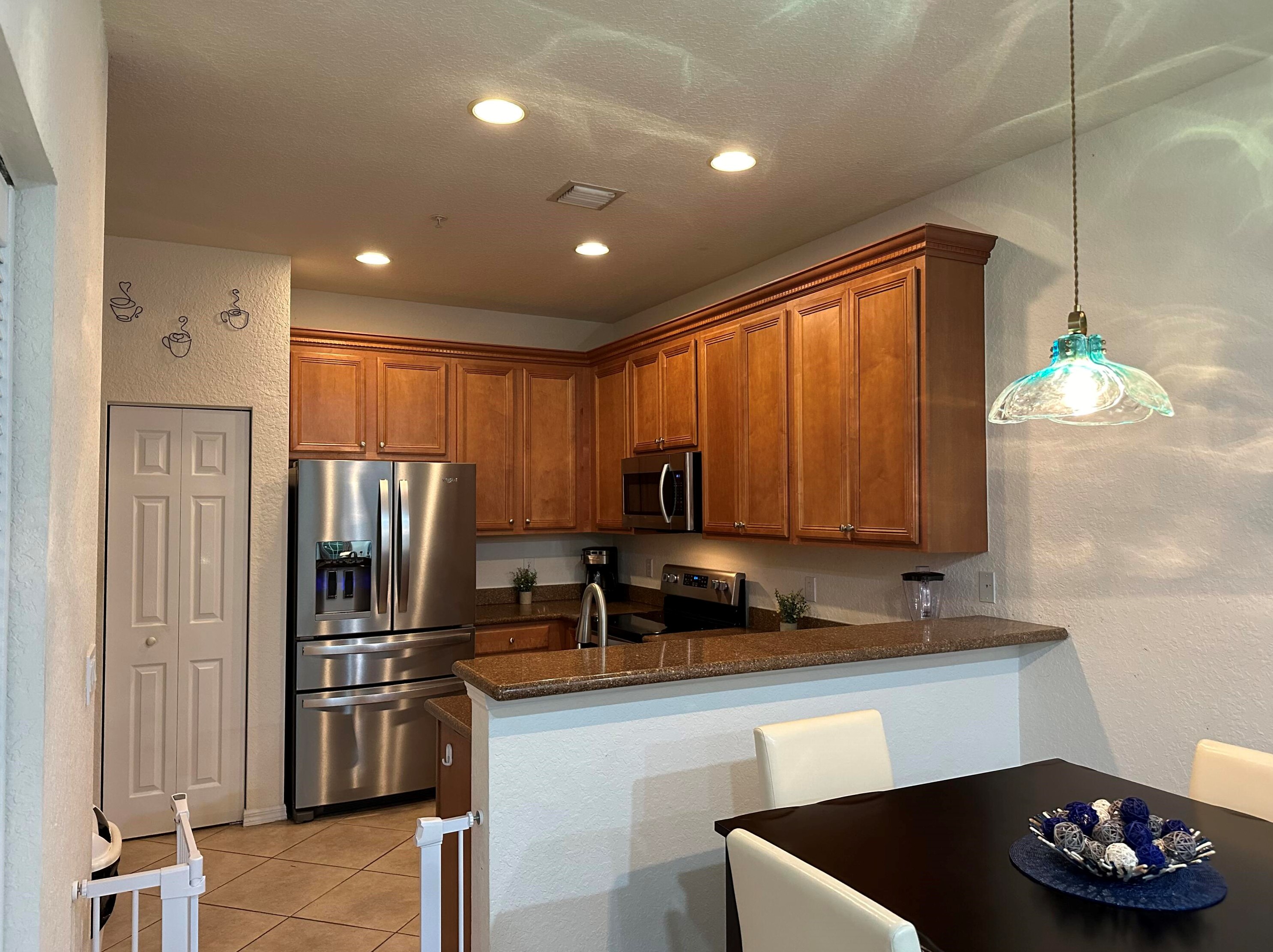 261 Bay Cedar Cir, Jupiter FL 33458-7108 exterior