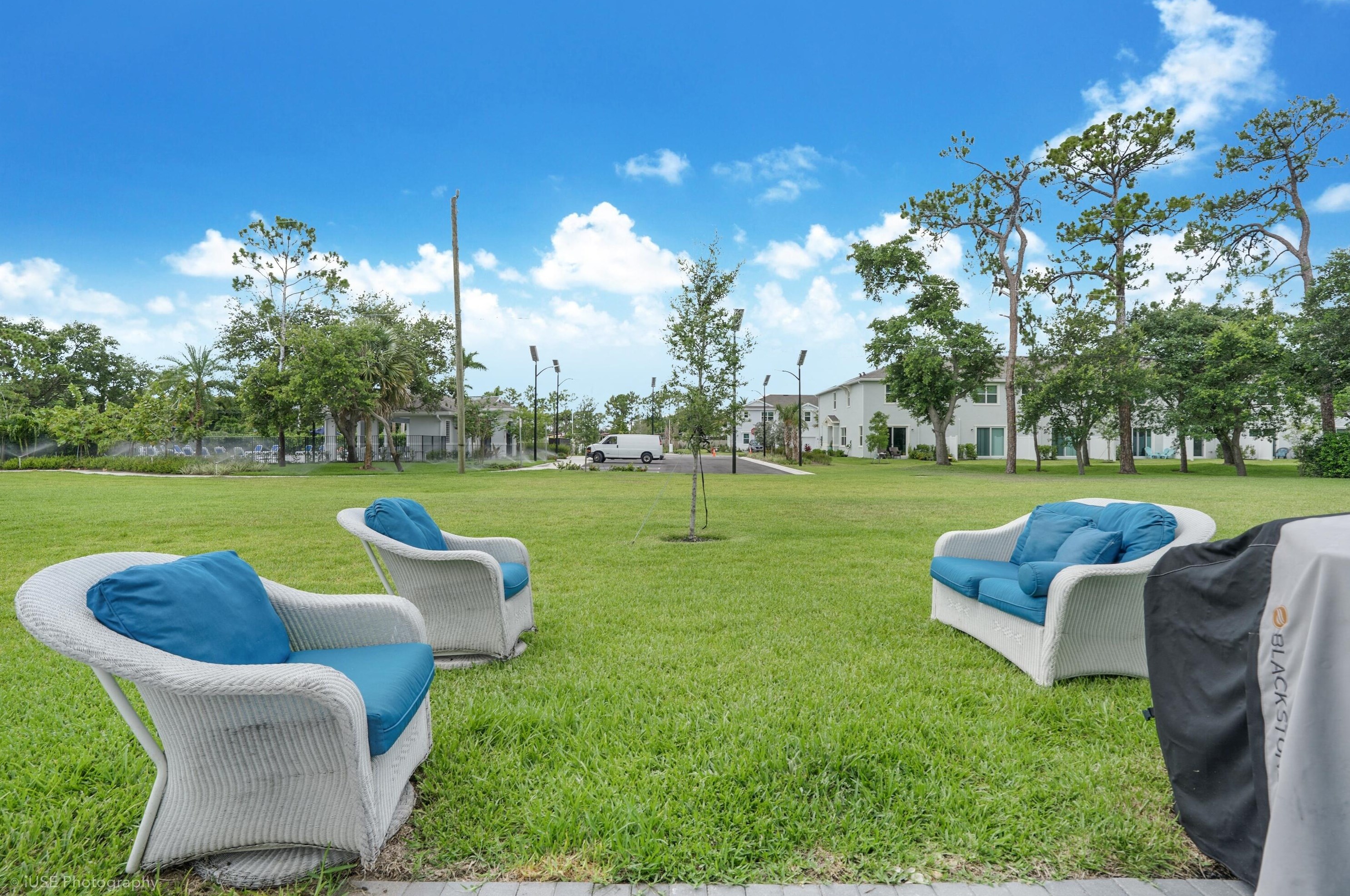 4534 Dow Ln, Lake Worth FL  33463-6013 exterior