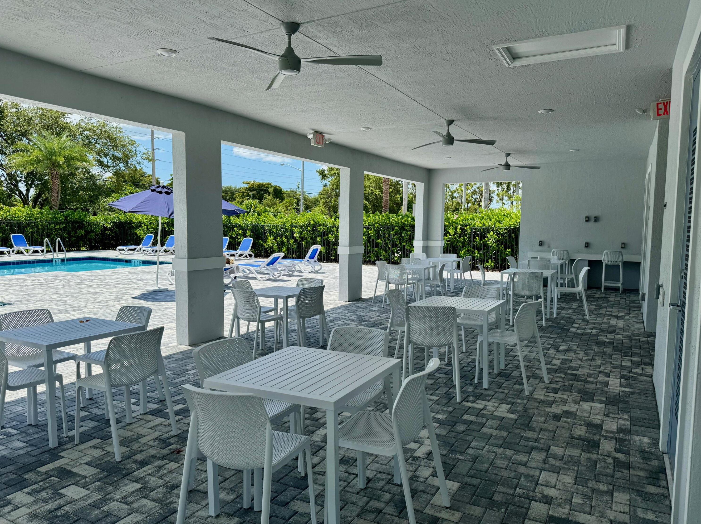 4534 Dow Ln, Lake Worth FL  33463-6013 exterior