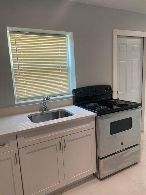 614 N St, Lake Worth FL 33460-4957 exterior