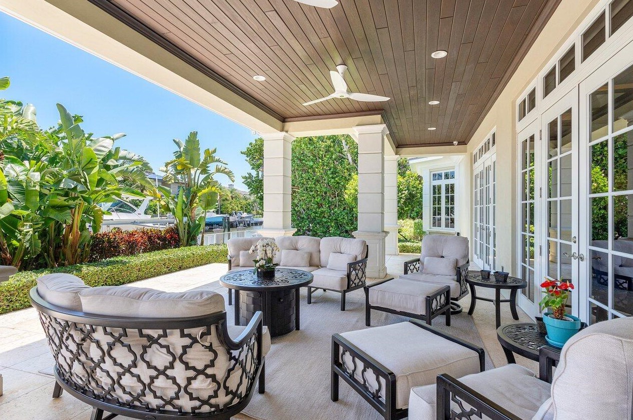 114 Marlin Dr, Boynton Beach FL 33435-3311 exterior