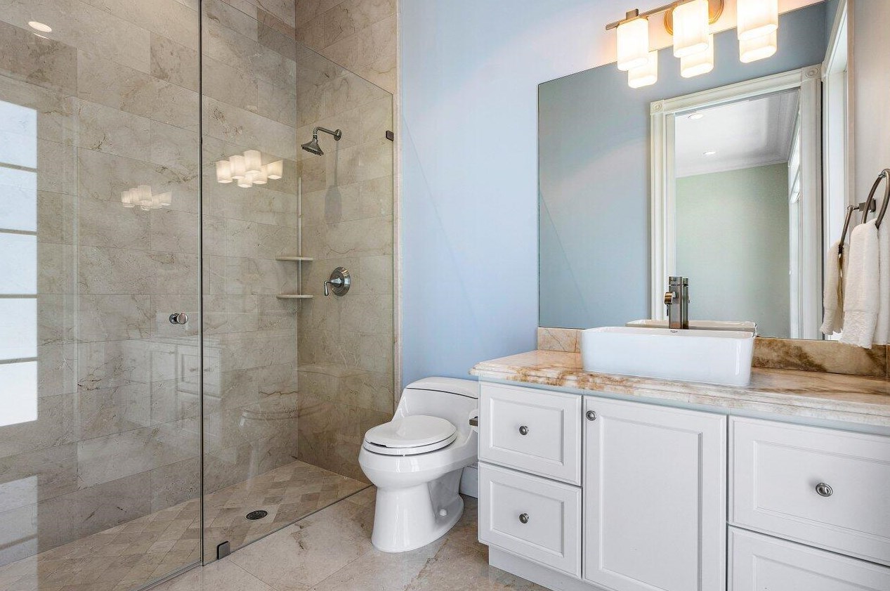 114 Marlin Dr, Boynton Beach FL 33435-3311 exterior