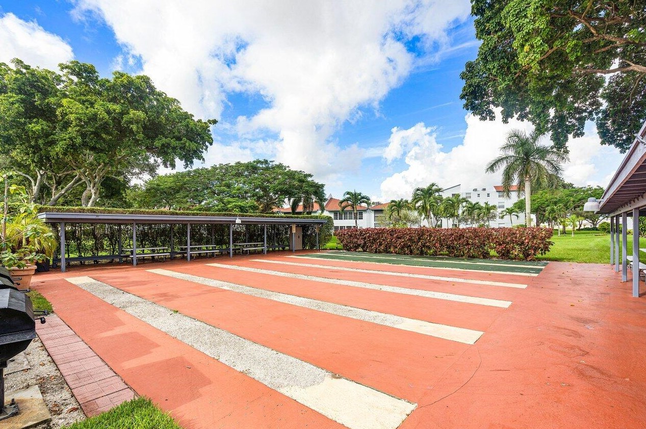 14797 Cumberland Dr, Delray Beach FL  33446-1310 exterior
