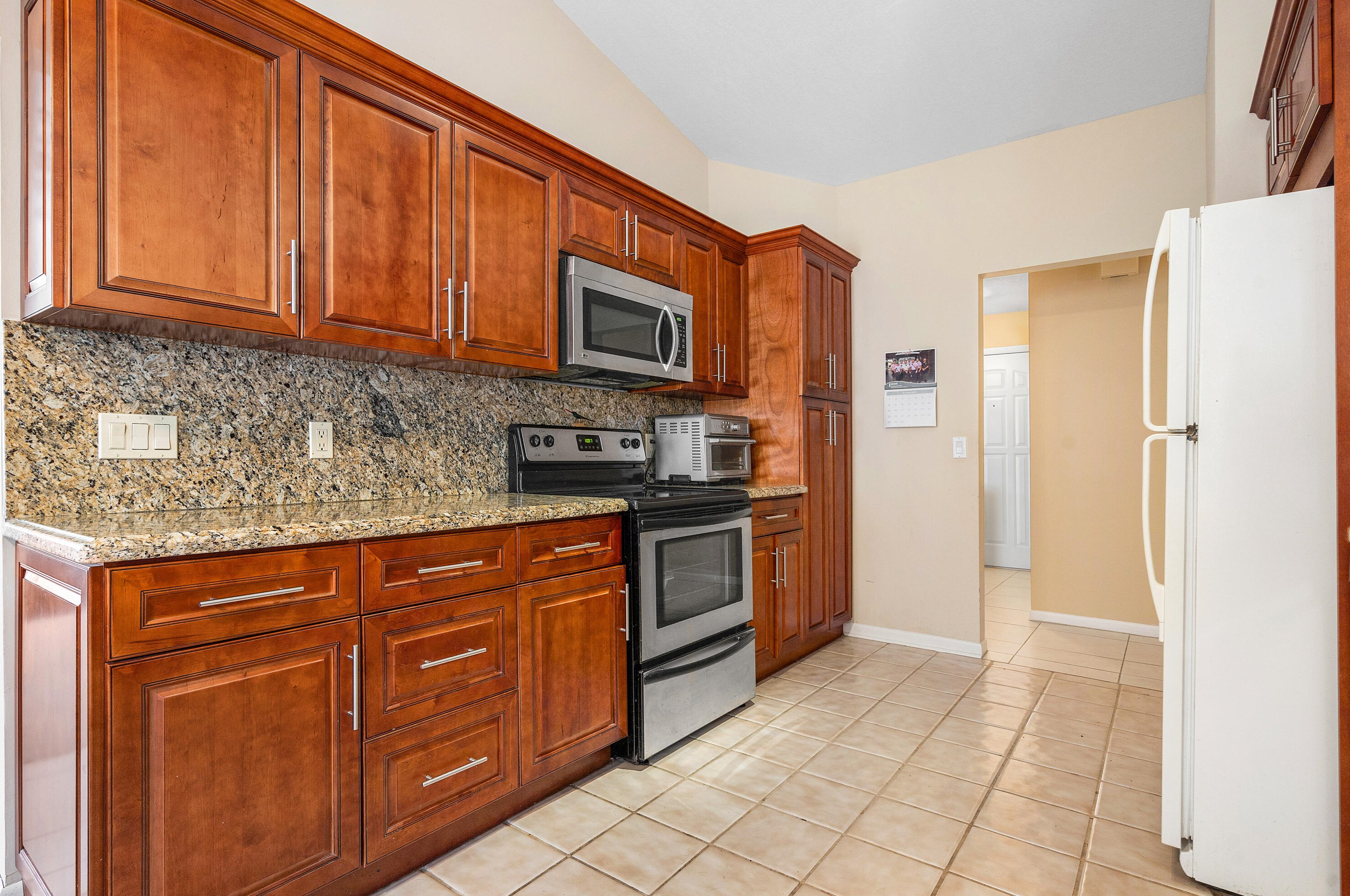71 King Fisher Way, Boynton Beach FL  33436-9081 exterior