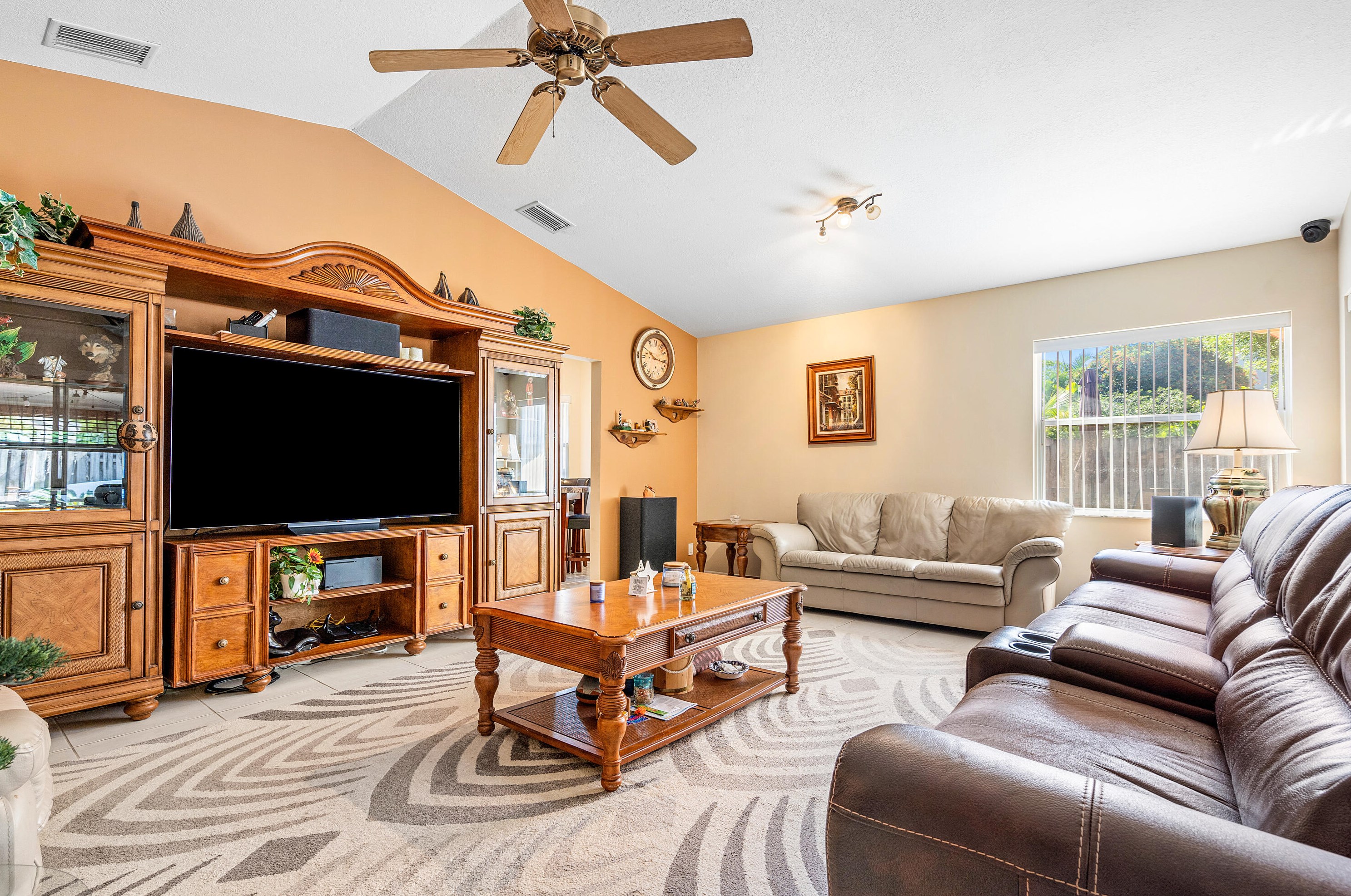 71 King Fisher Way, Boynton Beach FL  33436-9081 exterior