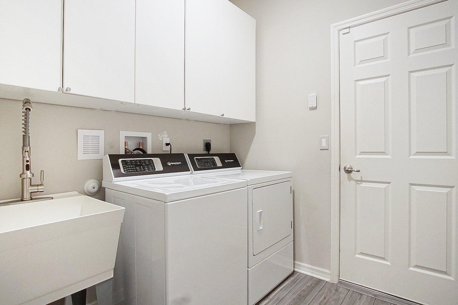 1033 Mccracken Ave, Fort Pierce FL 34953-3936 exterior