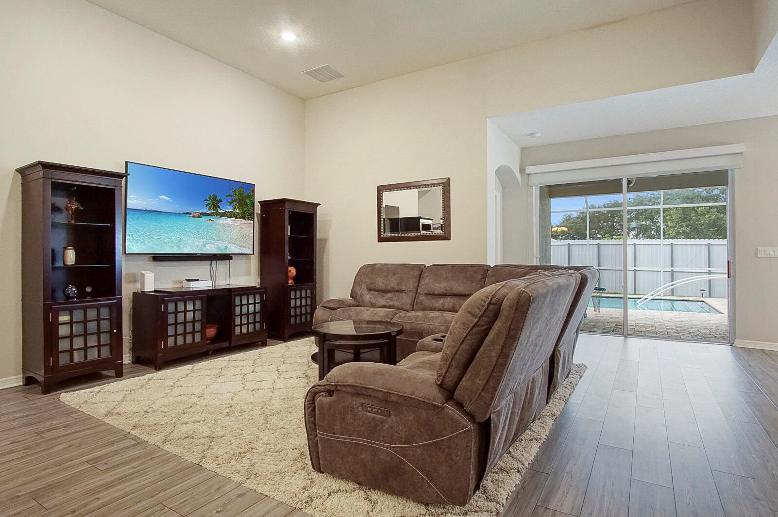 1033 Mccracken Ave, Fort Pierce FL 34953-3936 exterior