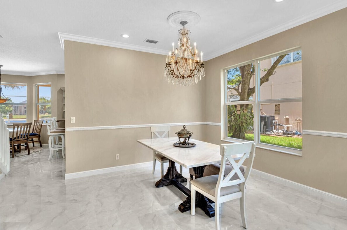 9055 Picot Ct, Boynton Beach FL 33472-2464 exterior