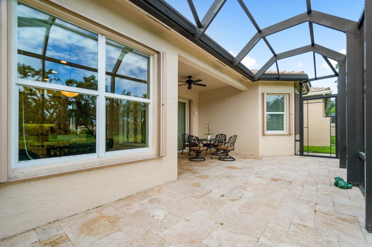 9057 Meridian View Isle, Boynton Beach FL  33473-4809 exterior