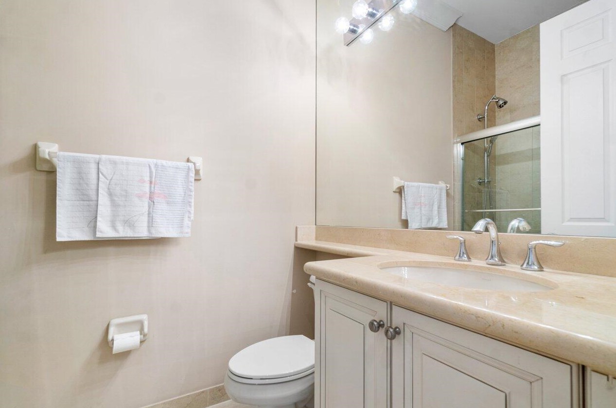 9057 Meridian View Isle, Boynton Beach FL  33473-4809 exterior