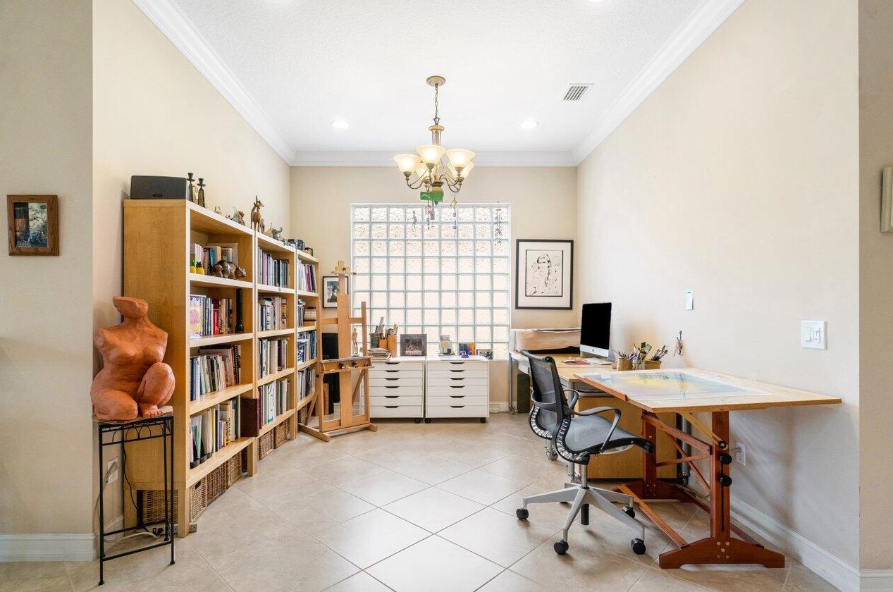 9057 Meridian View Isle, Boynton Beach FL  33473-4809 exterior