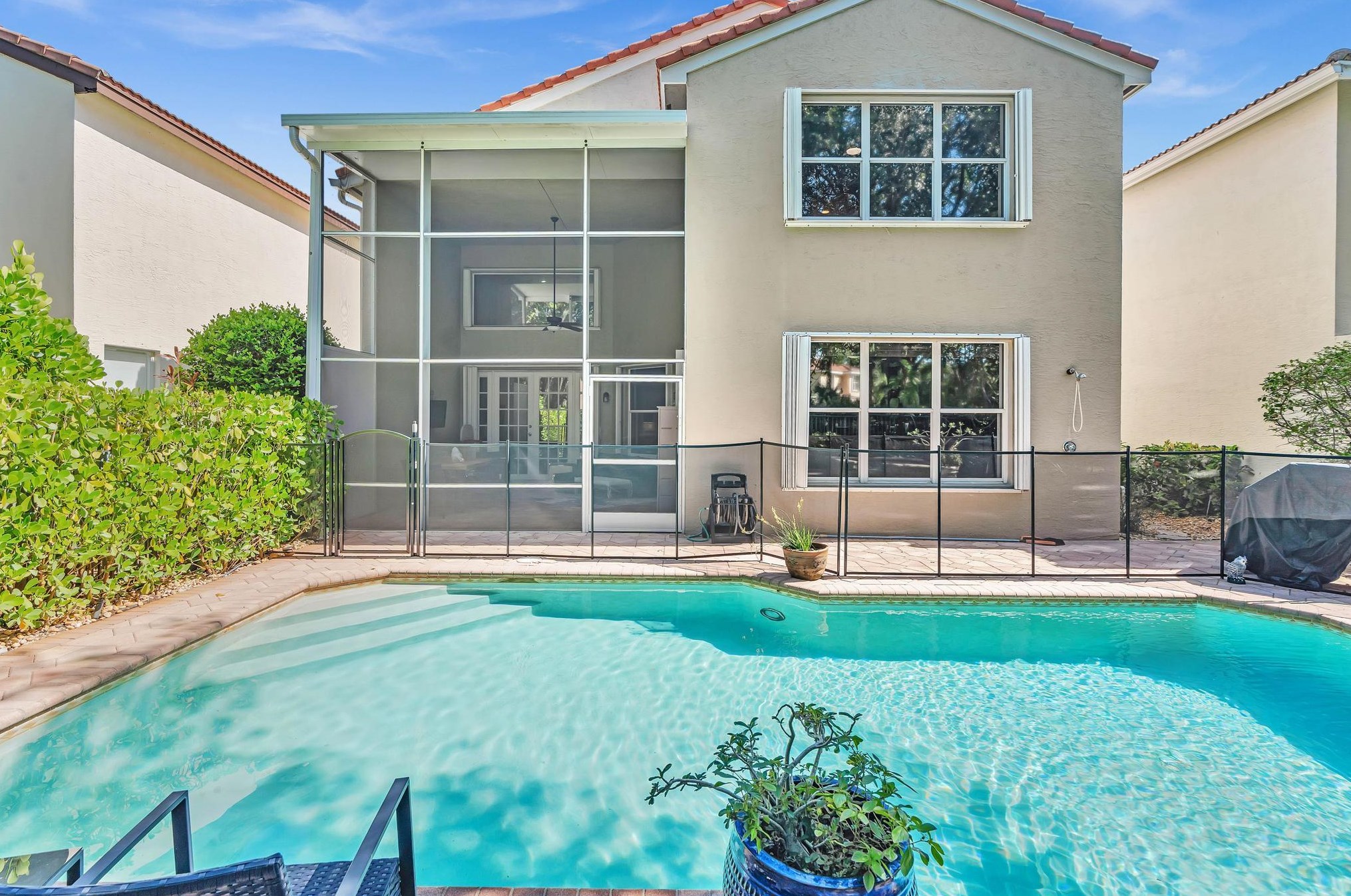 8717 Sandy Crst Ln, Boynton Beach FL  exterior