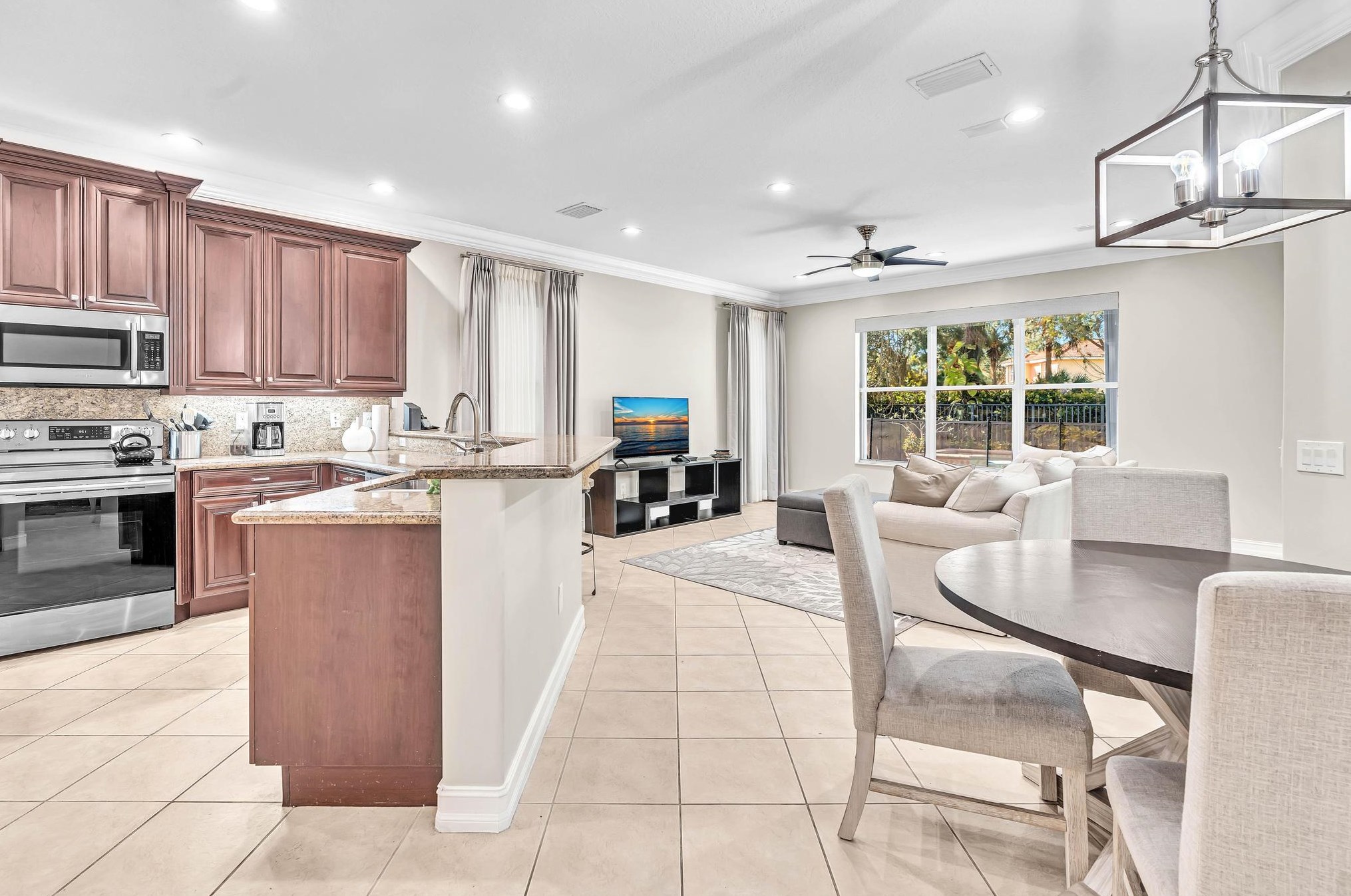 8717 Sandy Crst Ln, Boynton Beach FL  exterior