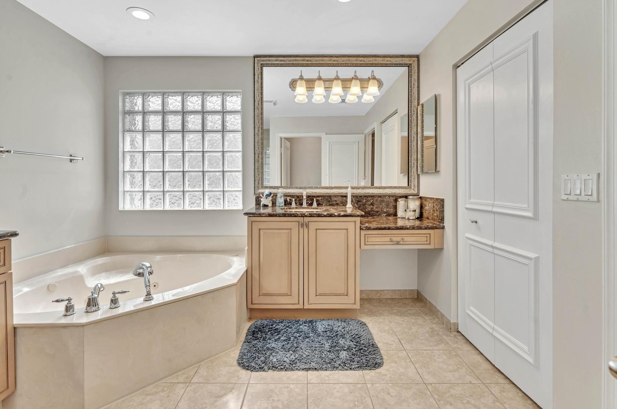 8717 Sandy Crst Ln, Boynton Beach FL  exterior