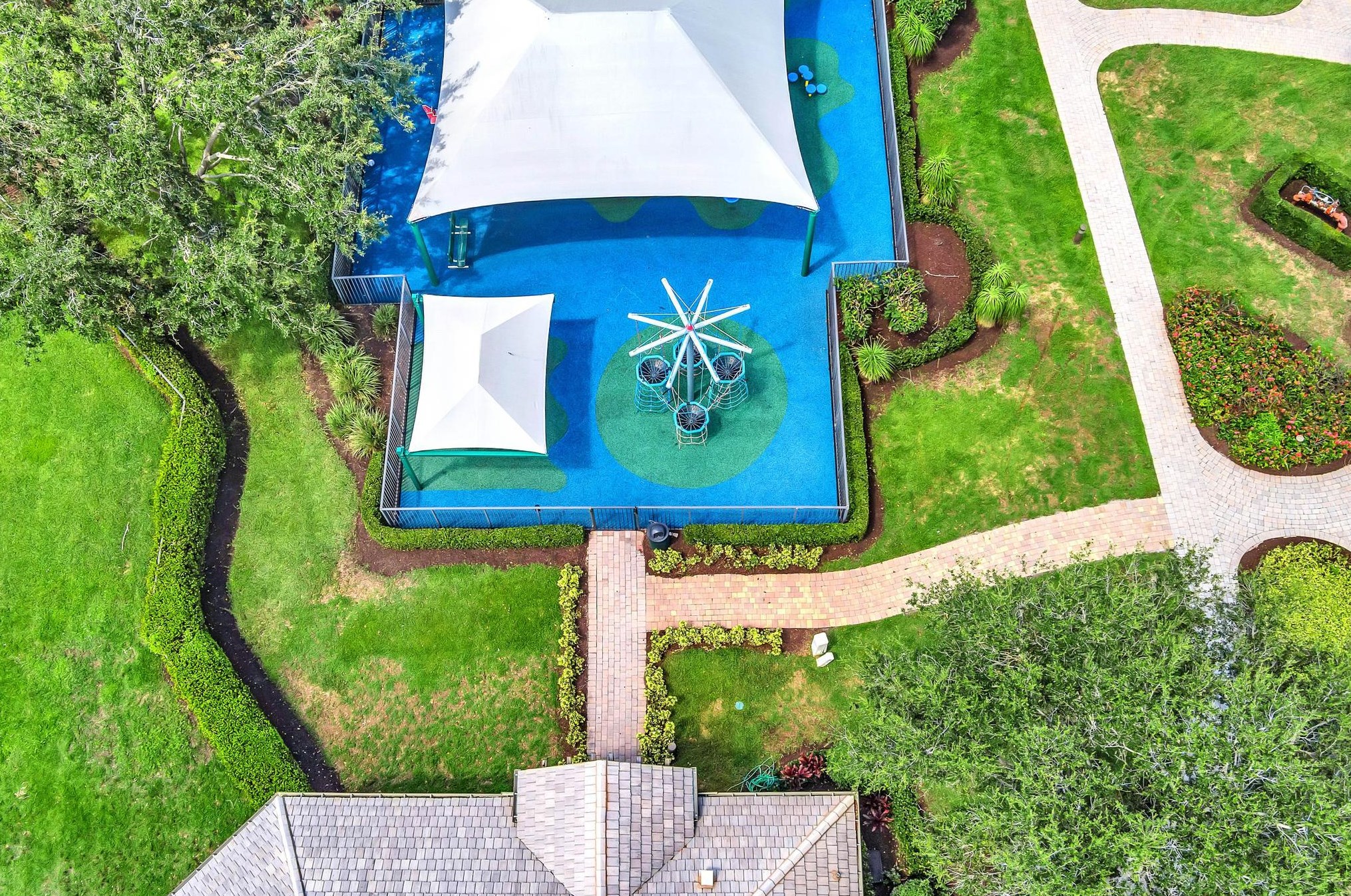 8717 Sandy Crst Ln, Boynton Beach FL  exterior