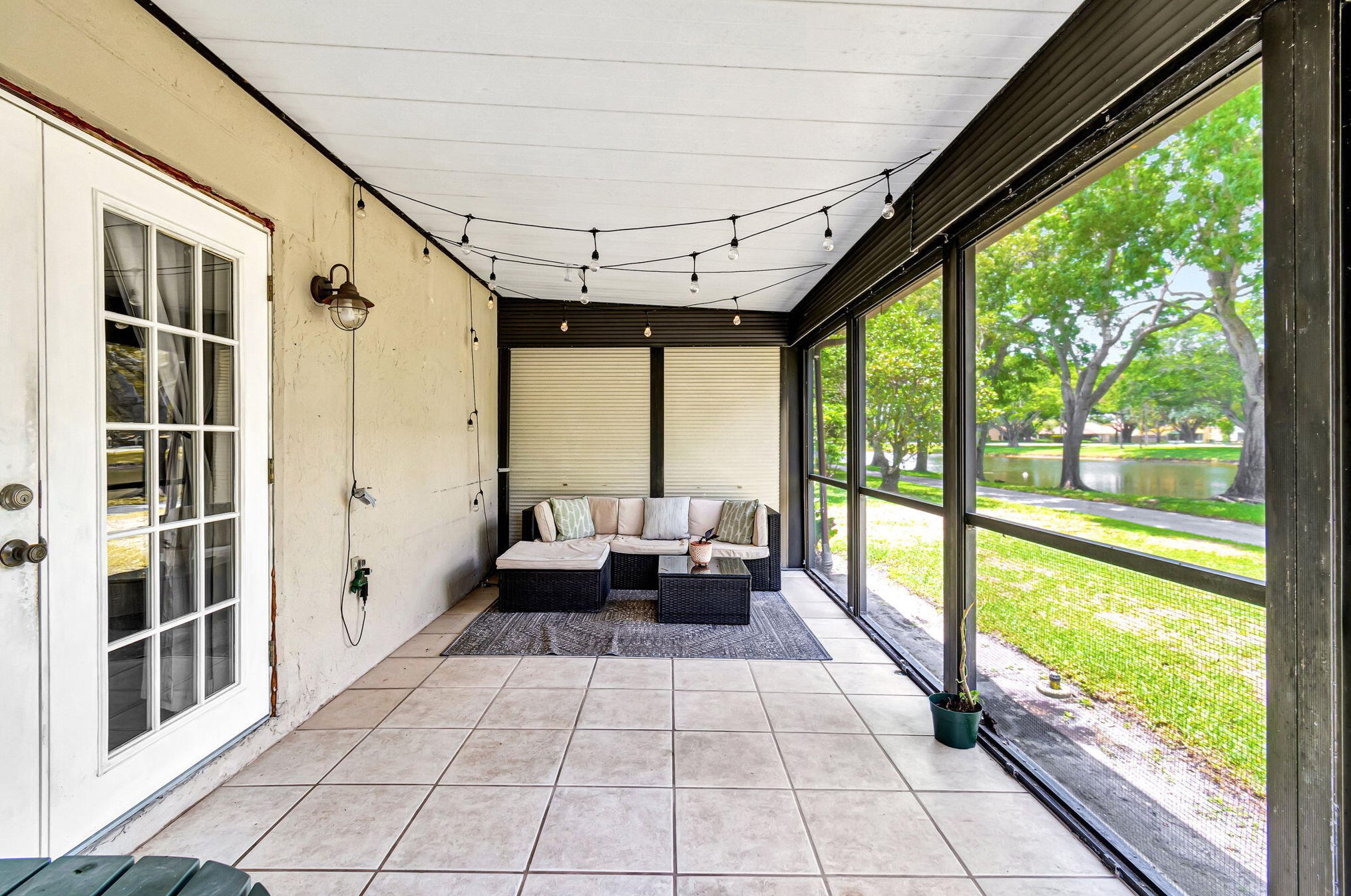 8615 Indian River Run, Boynton Beach FL  33472-2412 exterior