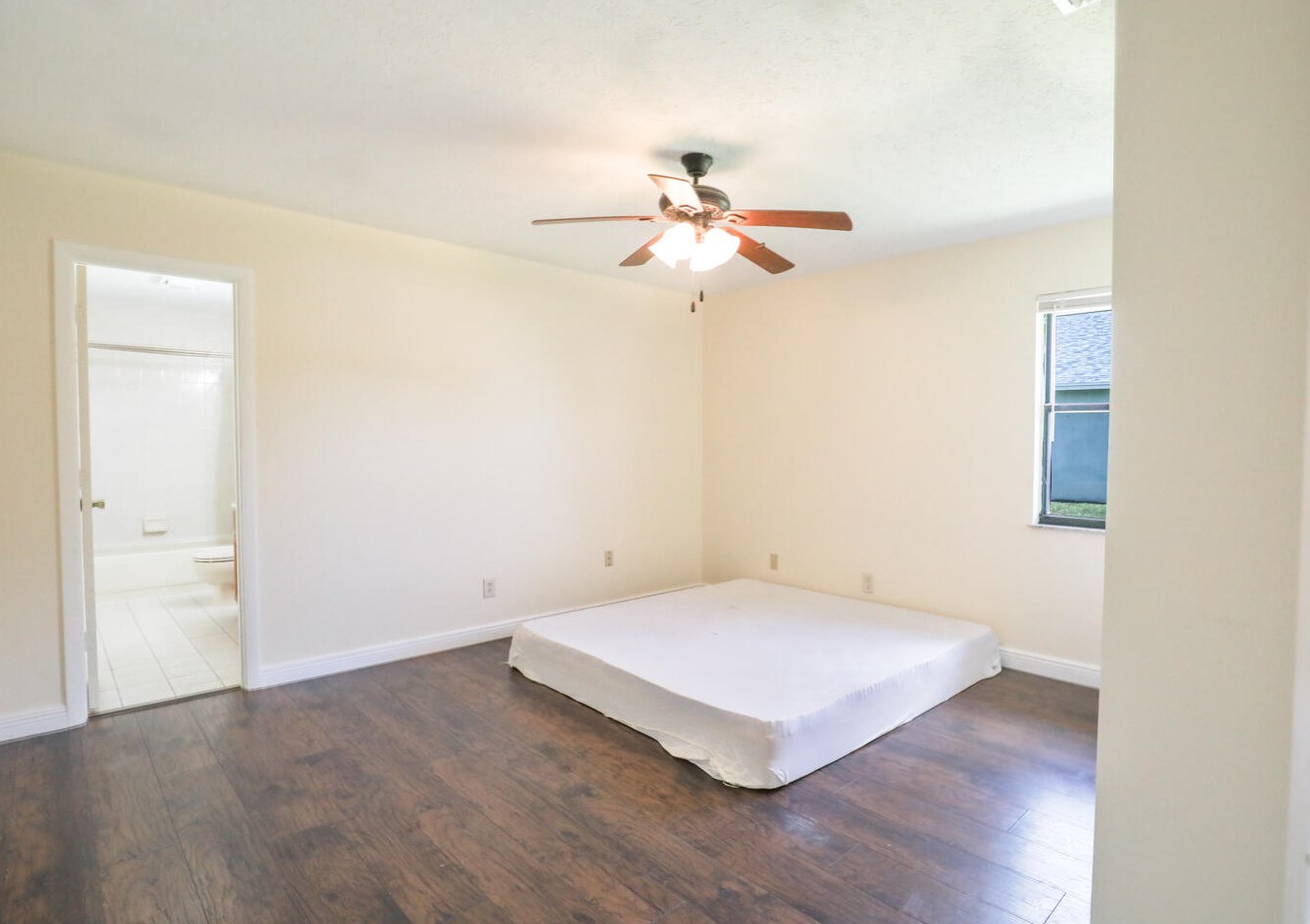 814 Del Rio Blvd, Fort Pierce FL  34953-1979 exterior