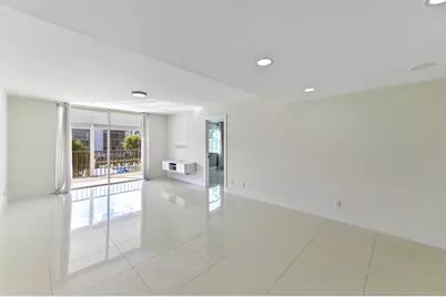 198 NW 67th Street, Unit #302, Boca Raton, FL 33487 - Photo 9