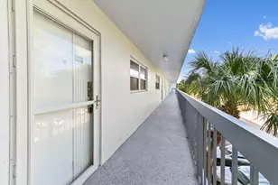 198 NW 67th St, Boca Raton, FL 33487 - Photo 27