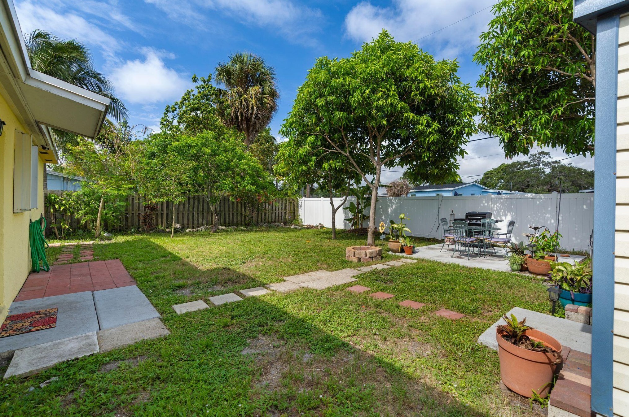 2851 Seacrest Blvd, Boynton Beach FL  33435-7934 exterior