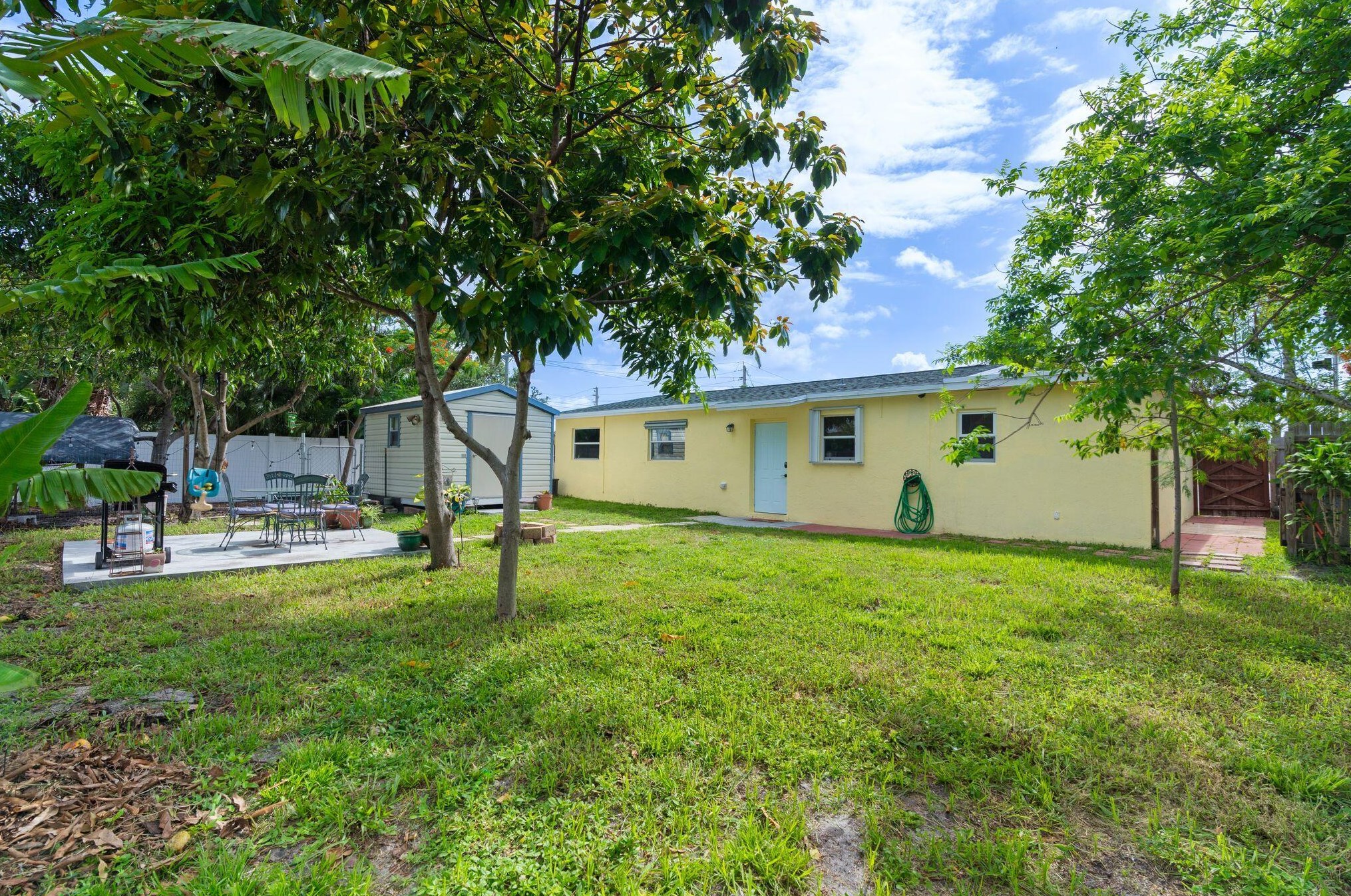 2851 Seacrest Blvd, Boynton Beach FL  33435-7934 exterior