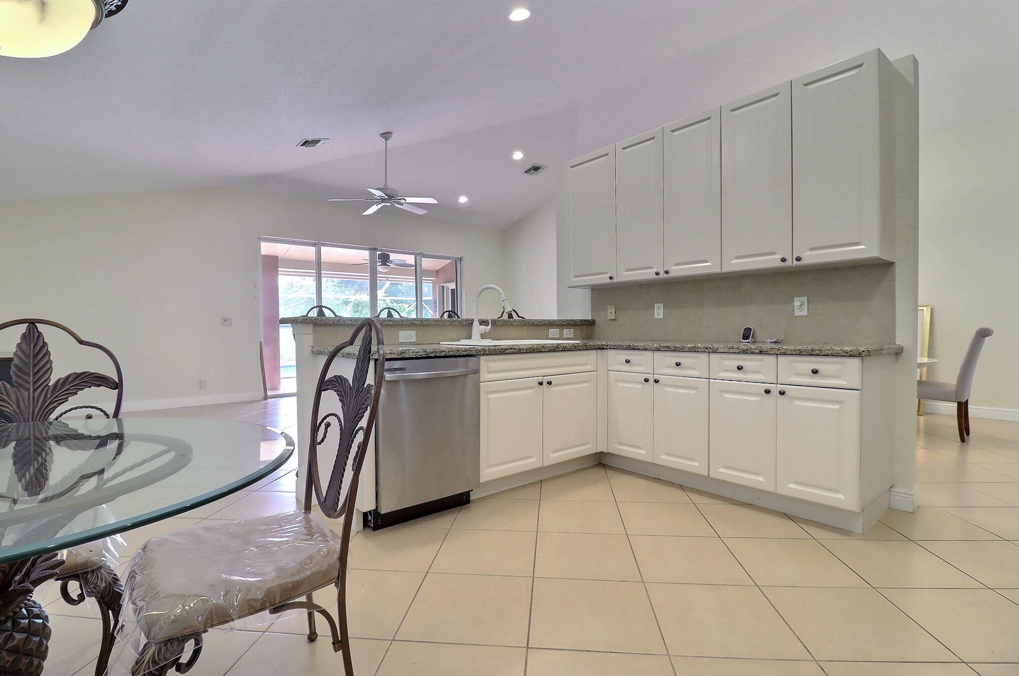 5538 Fountains Dr, Lake Worth FL  33467-5773 exterior