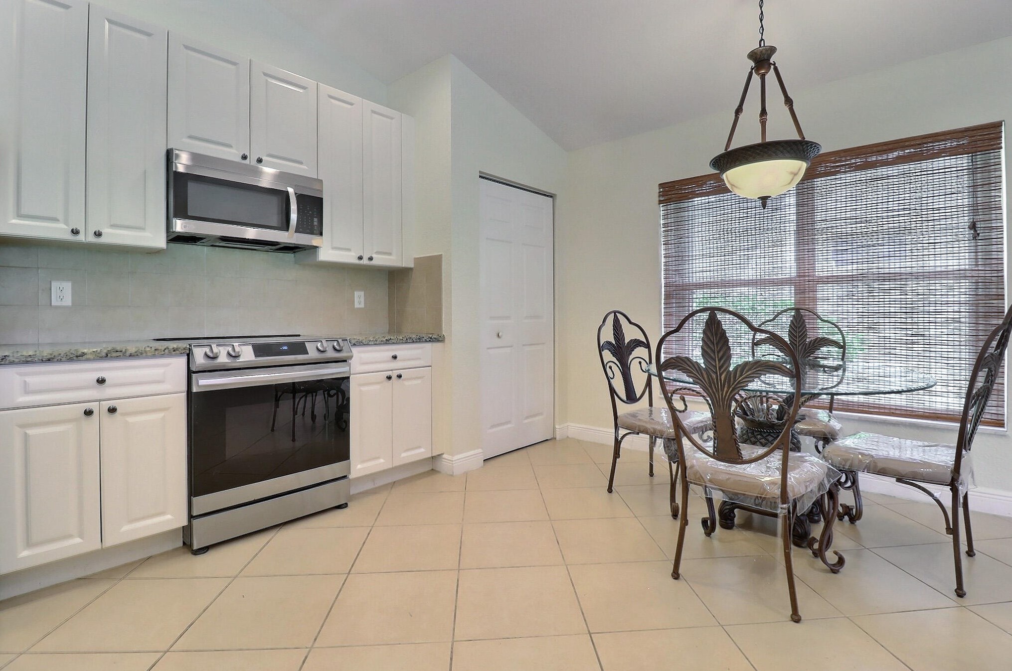 5538 Fountains Dr, Lake Worth FL  33467-5773 exterior