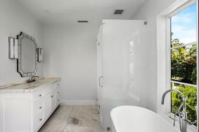 125 Via Vizcaya, Palm Beach, FL 33480 - Photo 27