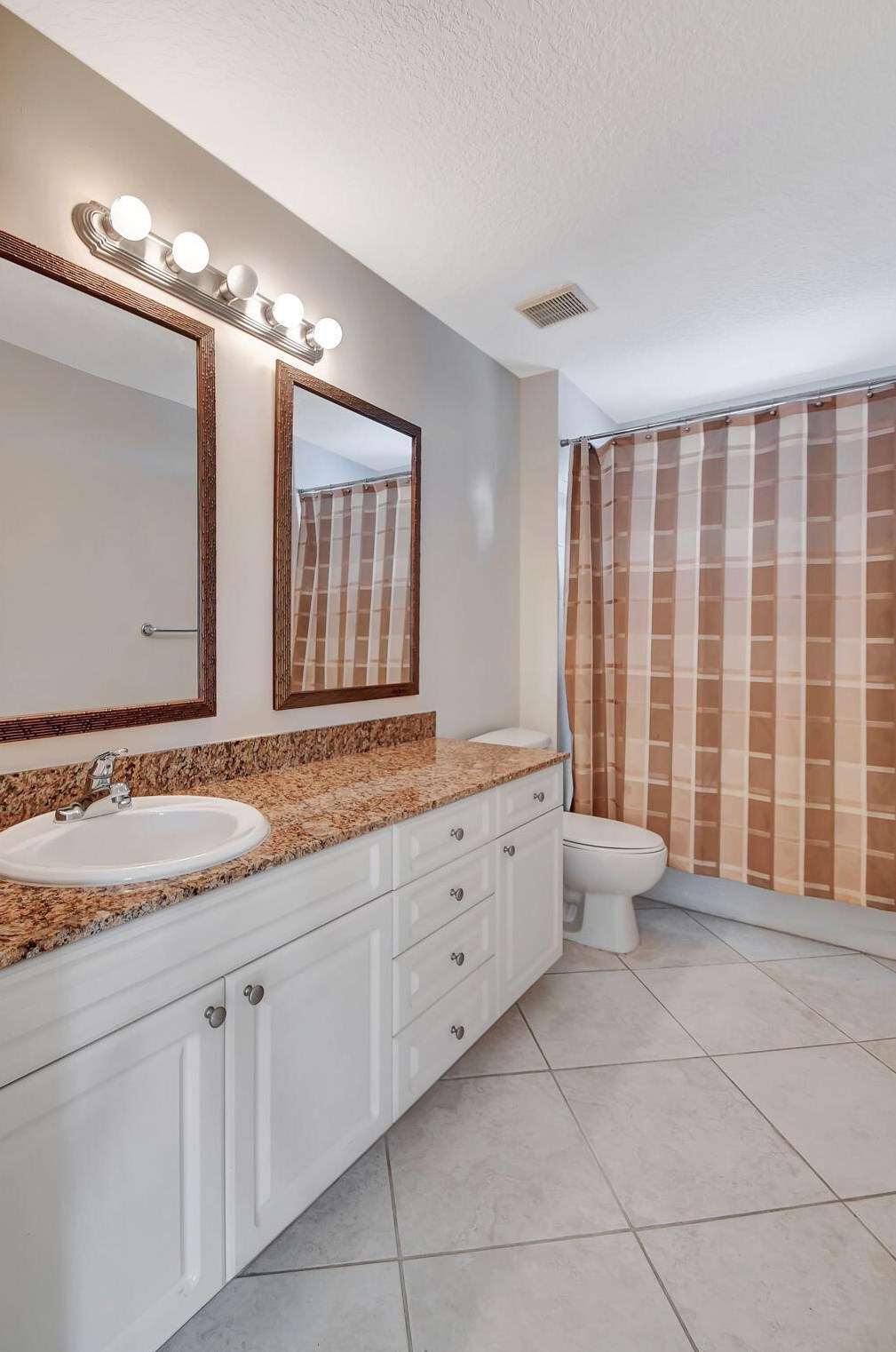 918 Federal Hwy, Lake Worth FL 33460-2656 exterior