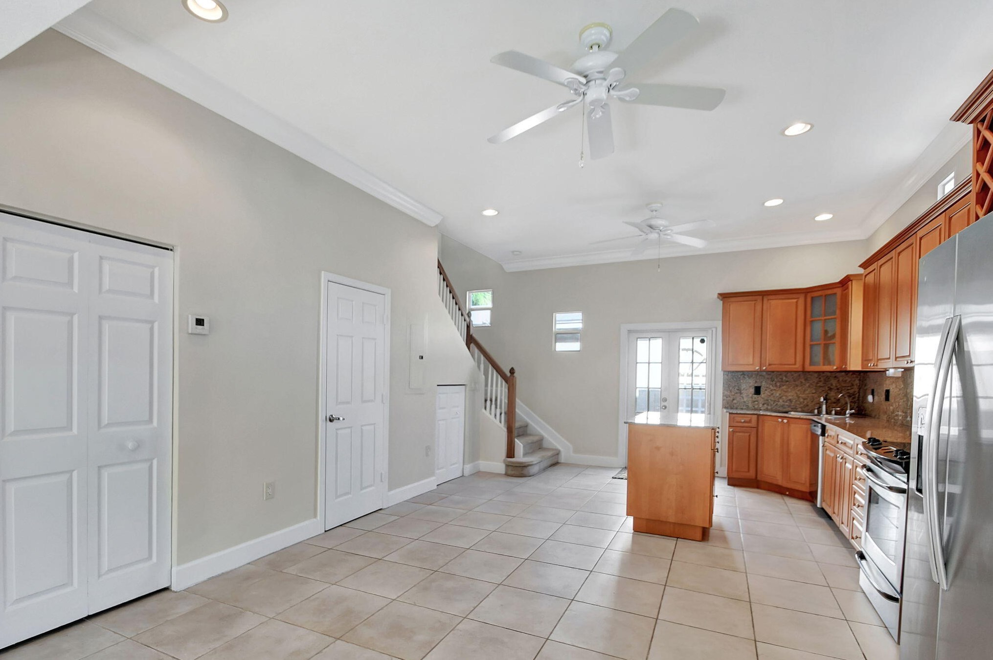 918 Federal Hwy, Lake Worth FL 33460-2656 exterior