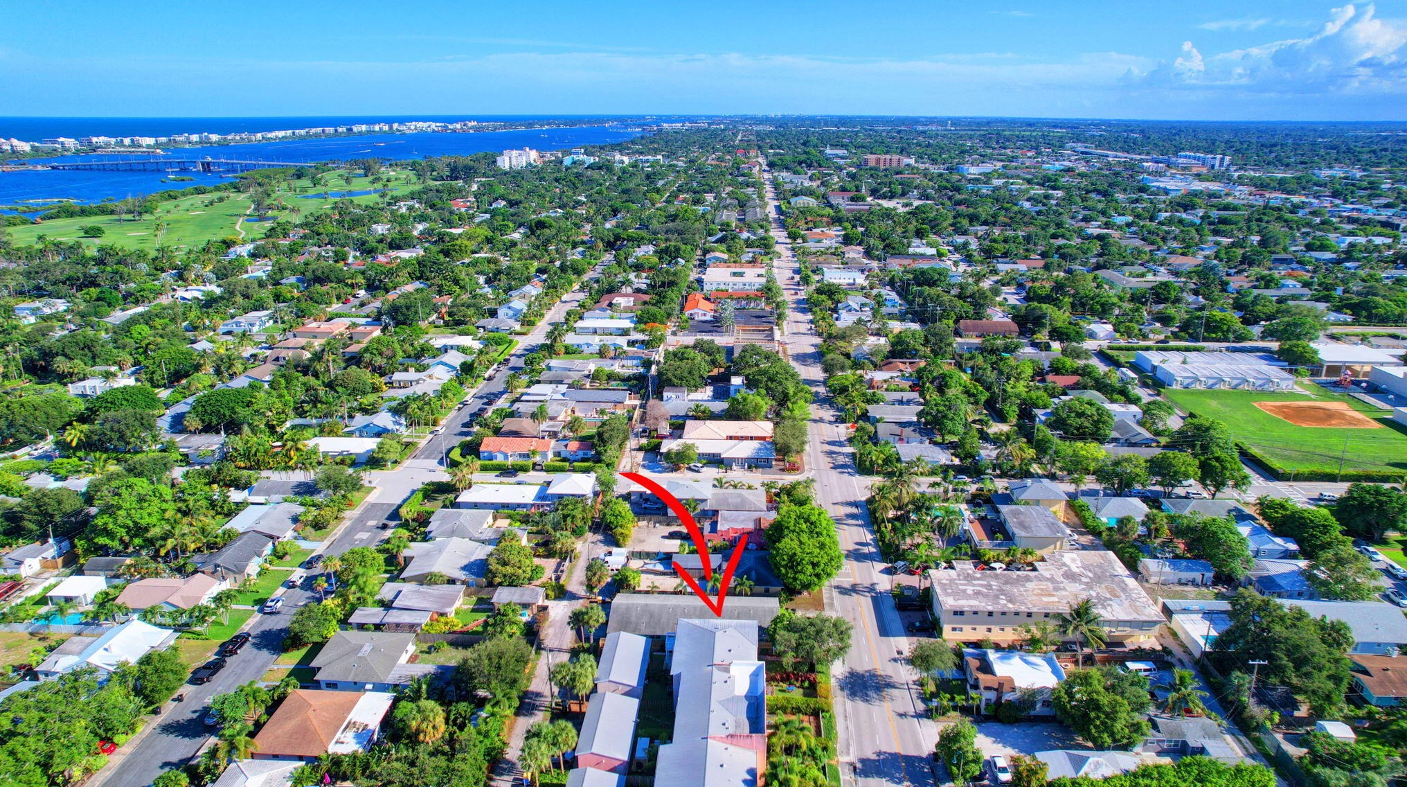 918 Federal Hwy, Lake Worth FL 33460-2656 exterior