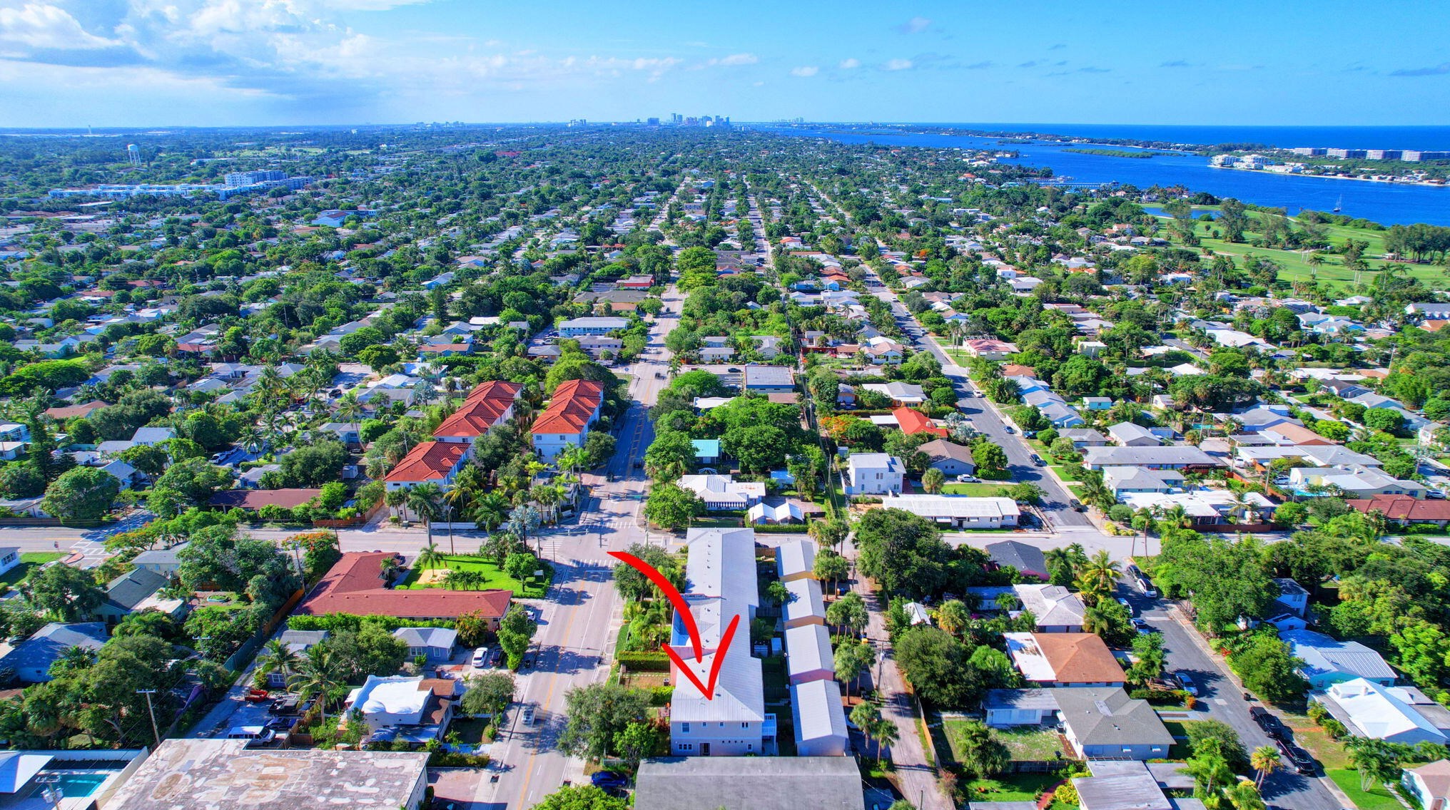 918 Federal Hwy, Lake Worth FL 33460-2656 exterior