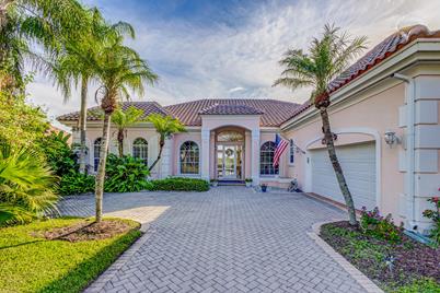 72 Cayman Place, Palm Beach Gardens, FL 33418 - Photo 1