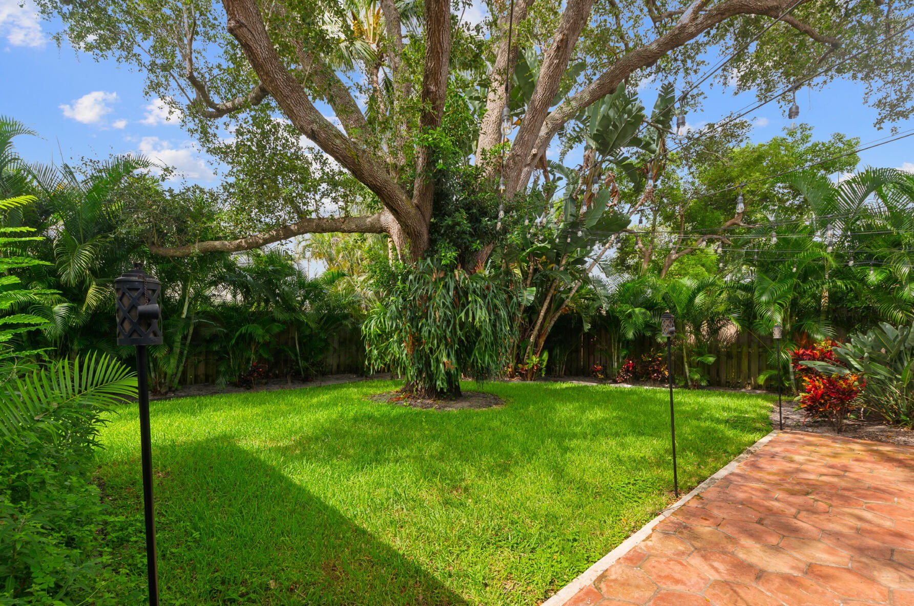 4266 Cedar Creek Rd, Boca Raton FL  33487-2250 exterior