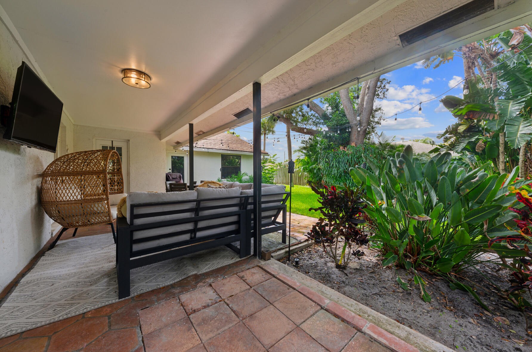 4266 Cedar Creek Rd, Boca Raton FL  33487-2250 exterior