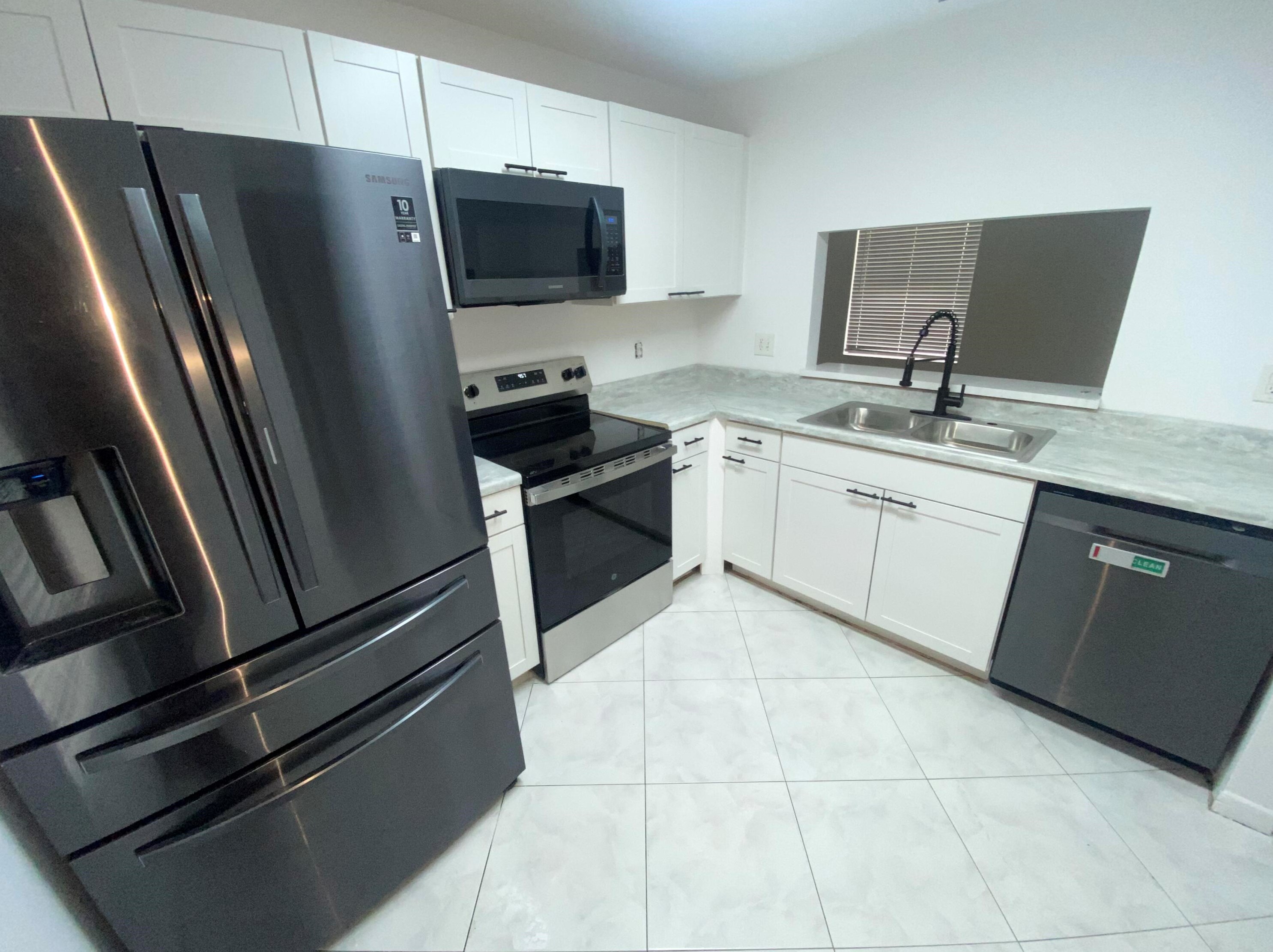 220 8th Ave, Delray Beach FL  33483-5523 exterior