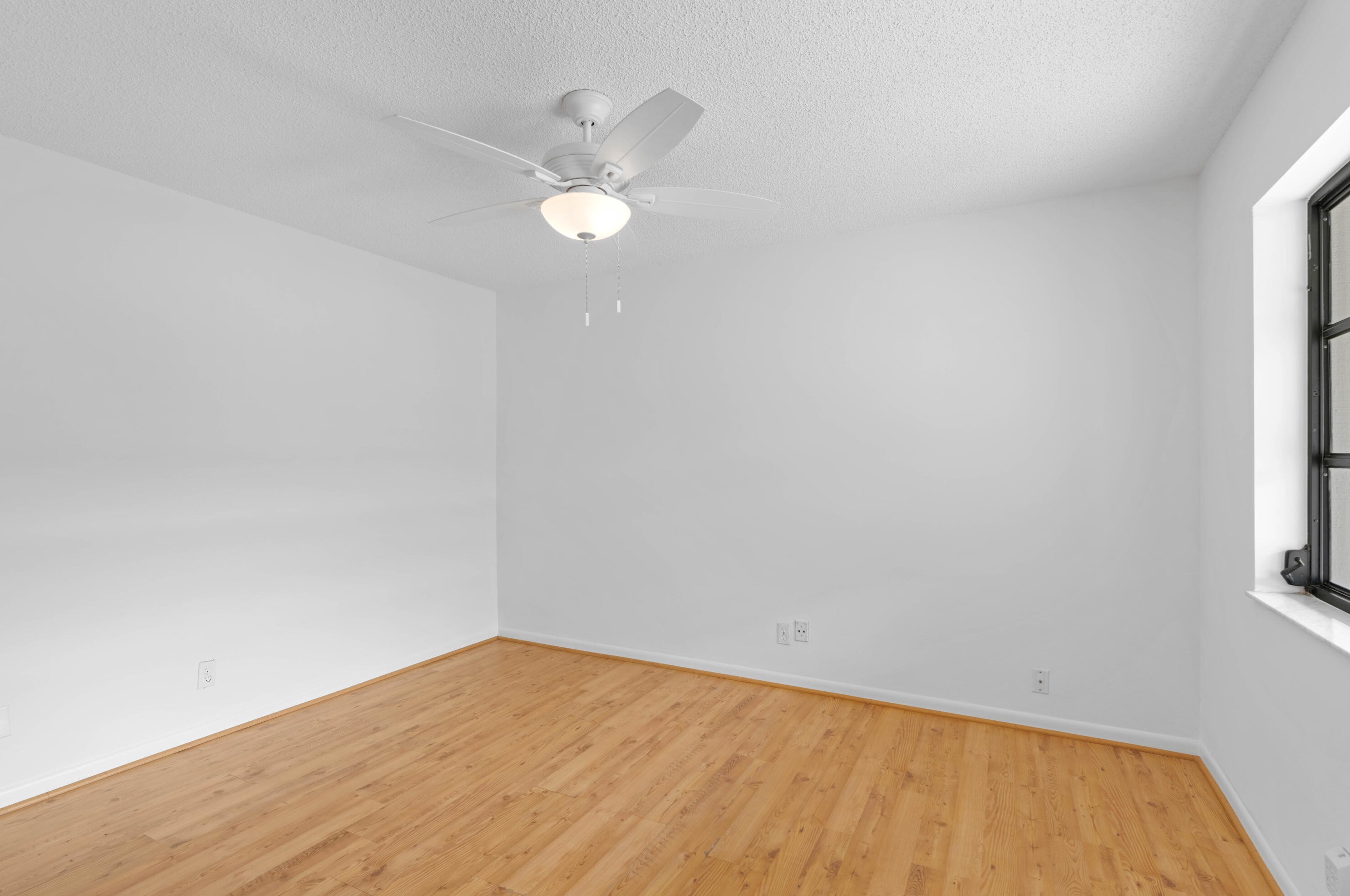 5128 Mirror Lakes Blvd, Boynton Beach FL  33472-1212 exterior