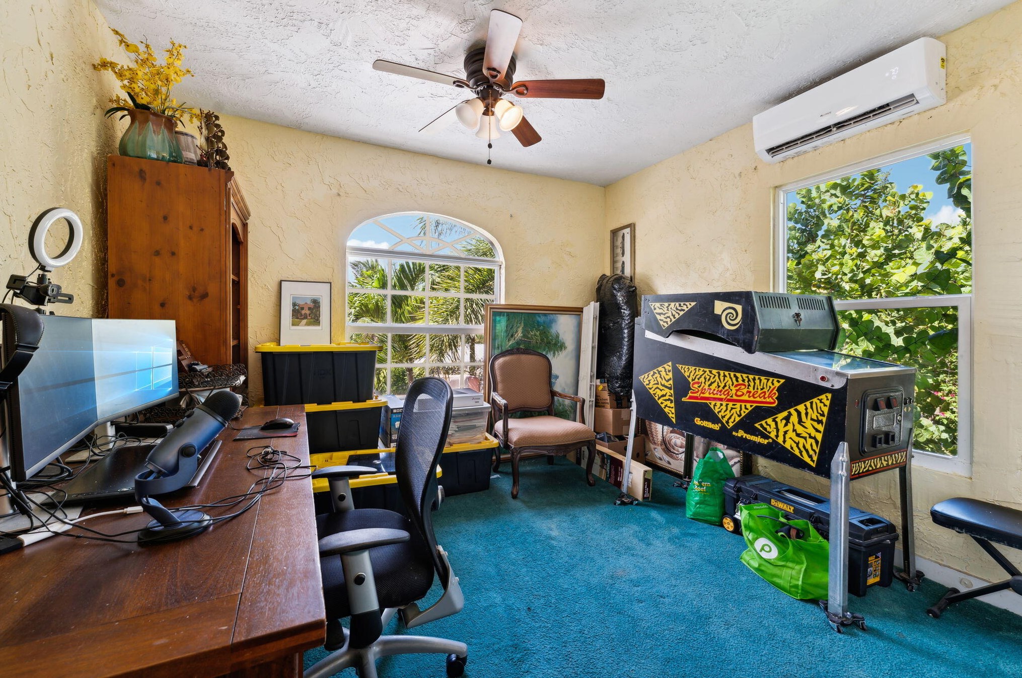 220 1 Ave, Boynton Beach FL  33435-4571 exterior