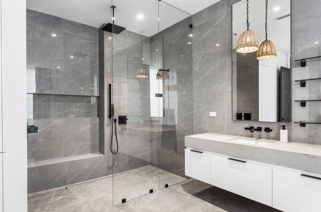 132 7 Ave, Delray Beach FL 33483-5244 exterior