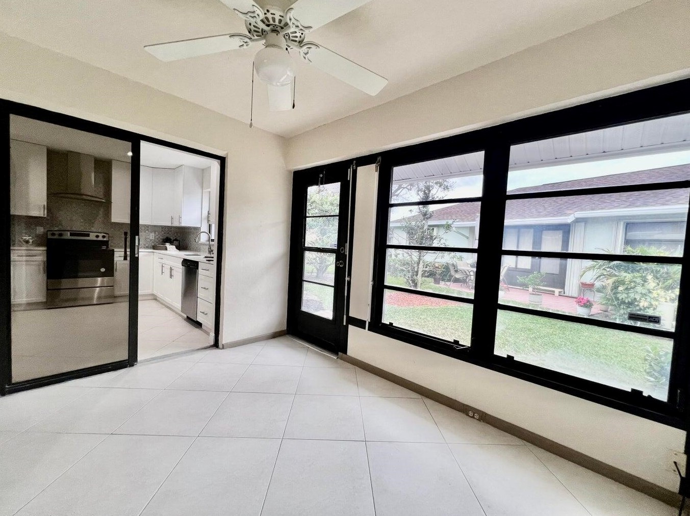 9890 Pecan Tree Dr, Boynton Beach FL  33436-0655 exterior