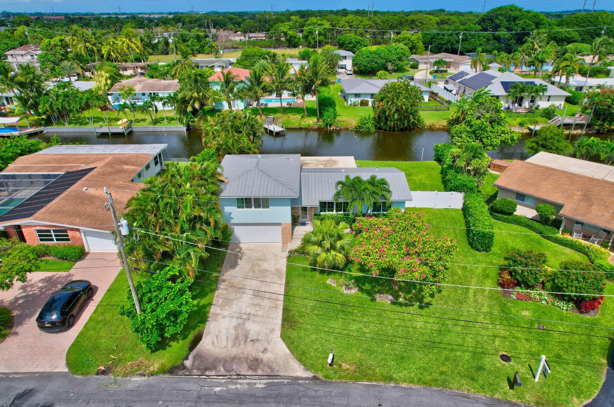 3101 Canal Dr, Boynton Beach FL  33435-8144 exterior