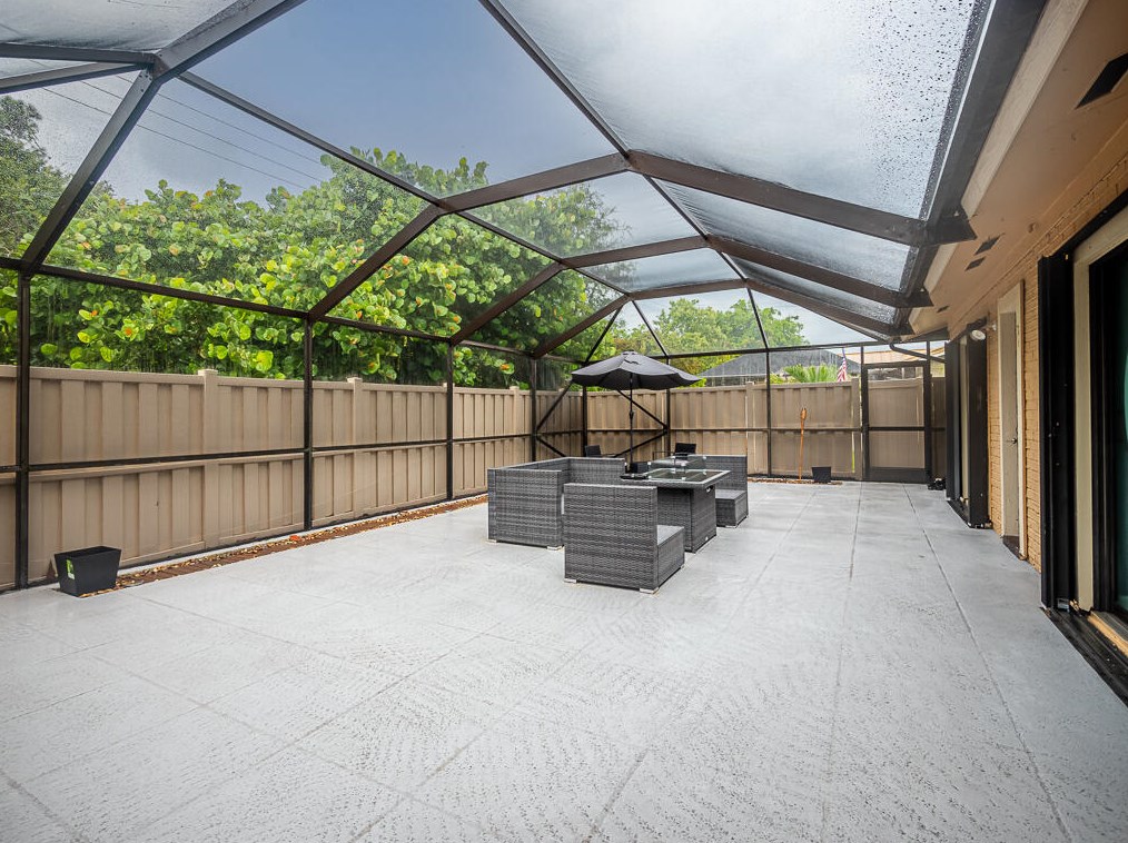 5958 Golden Eagle Cir, West Palm Beach FL  33418-1530 exterior