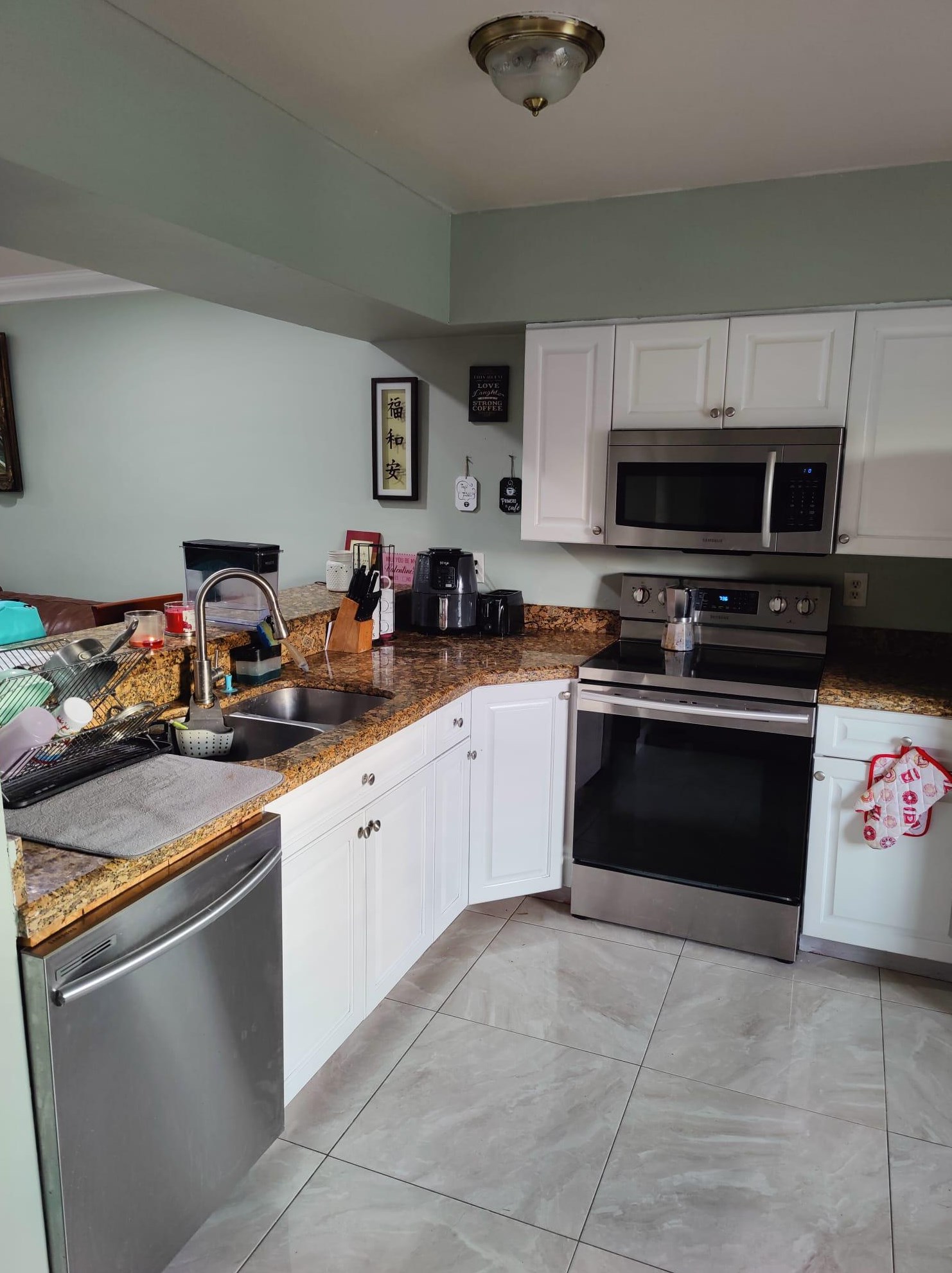 17 Misty Mdw Dr, Boynton Beach FL  33436-8938 exterior