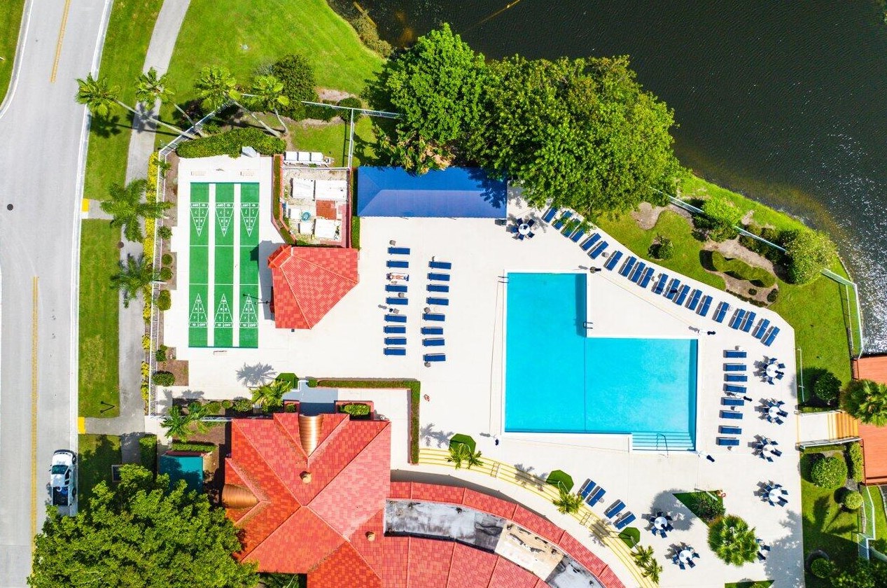 7781 Lexington Club Blvd, Delray Beach FL  33446-3992 exterior