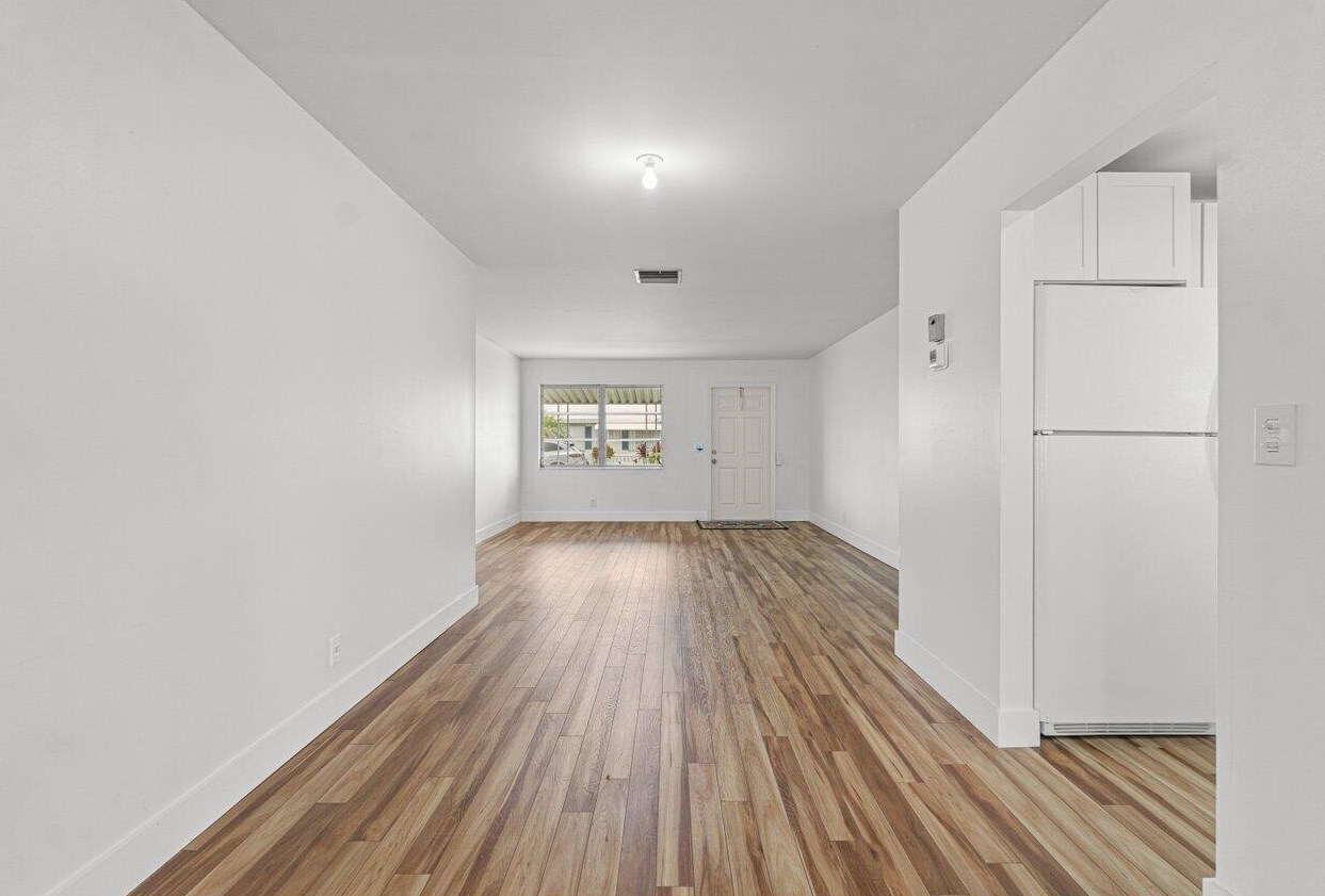 2397 11th Ave, Boynton Beach FL  33426-5317 exterior